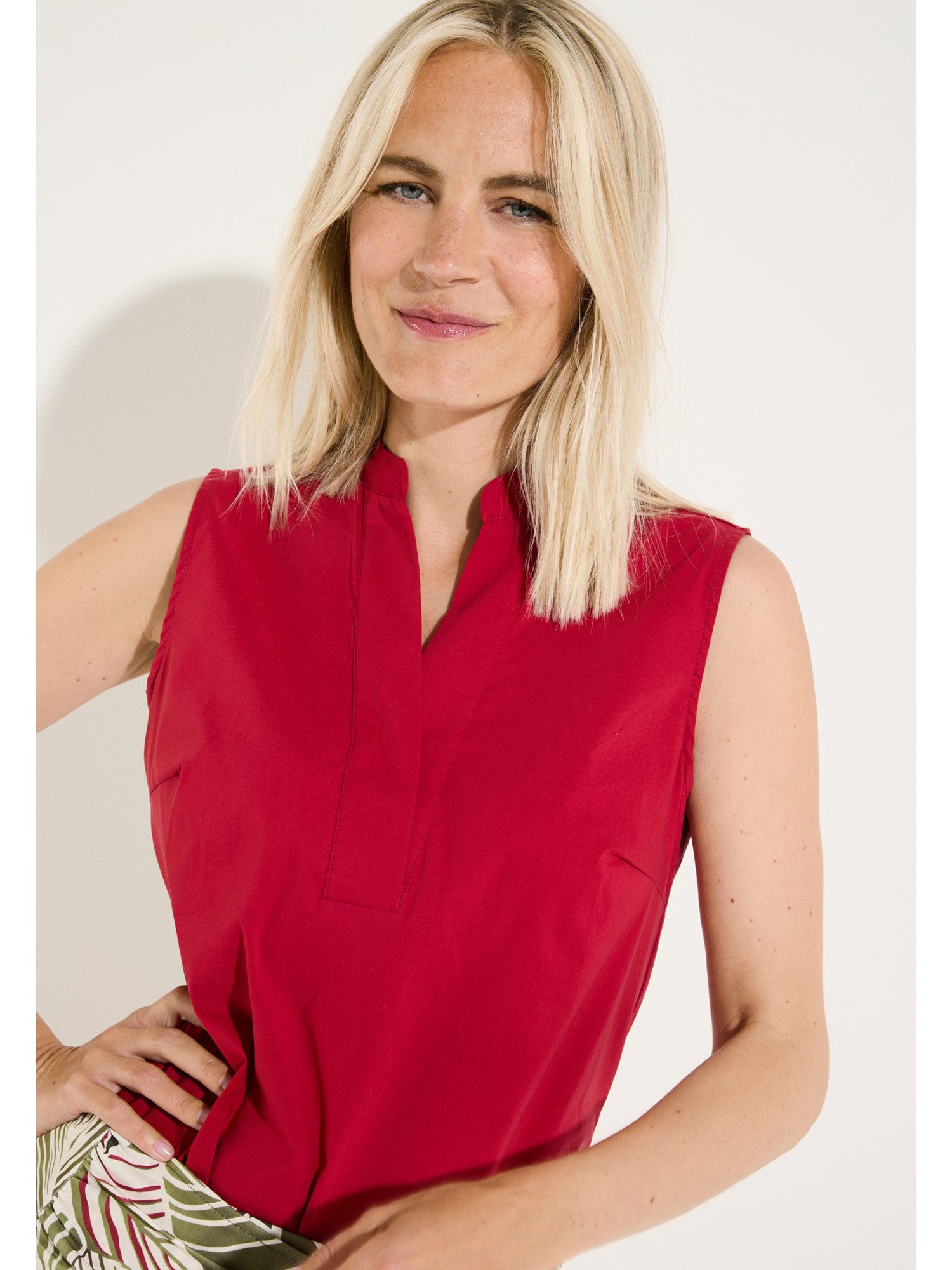 MORE&MORE Blusentop ärmellose, schmale Basic-Bluse