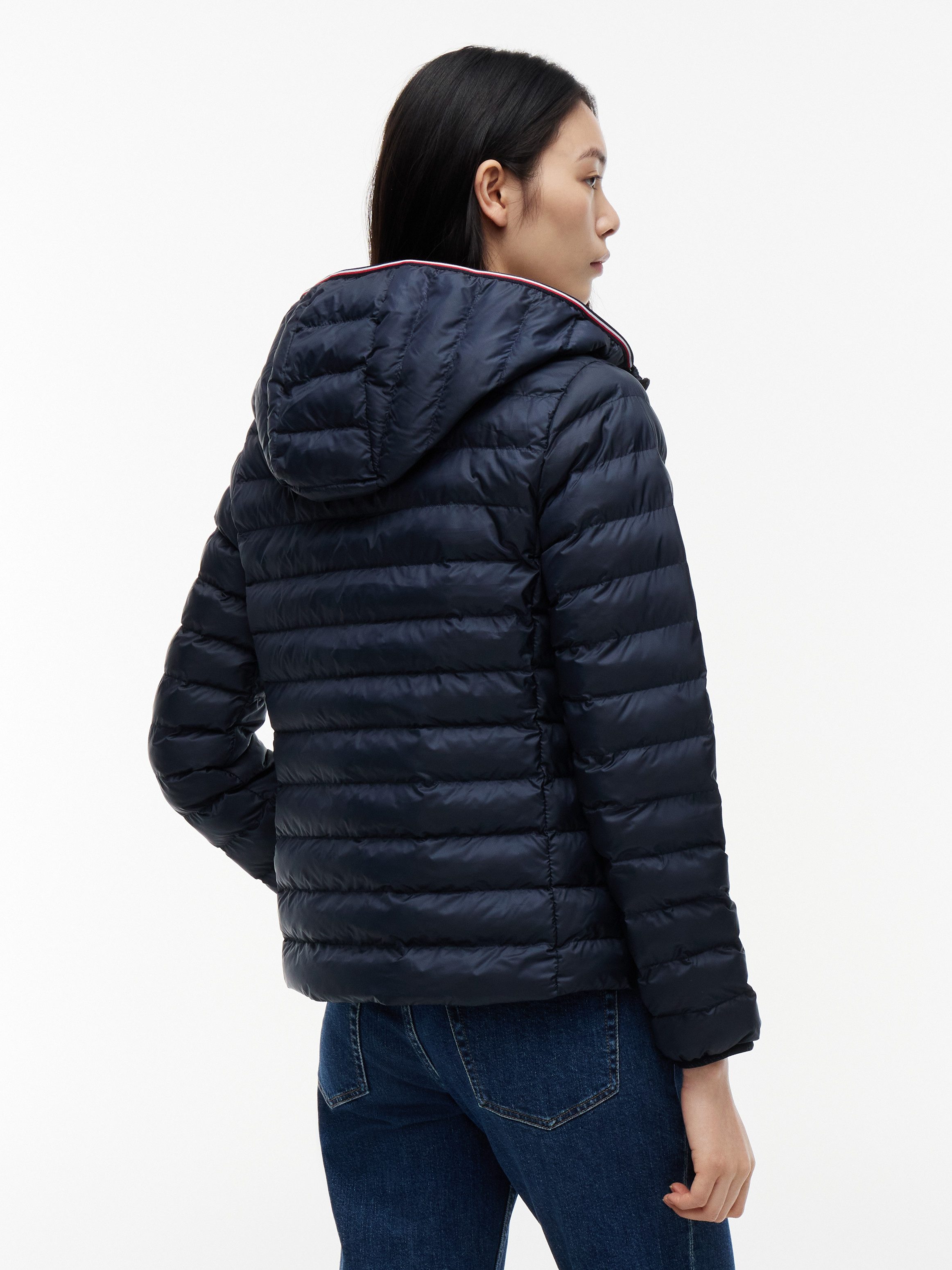 Tommy Hilfiger Steppjacke LW PADDED GLOBAL STRIPE JACKET (Global Serie TH WOMEN) sportive Kapuze mit Global Stripe