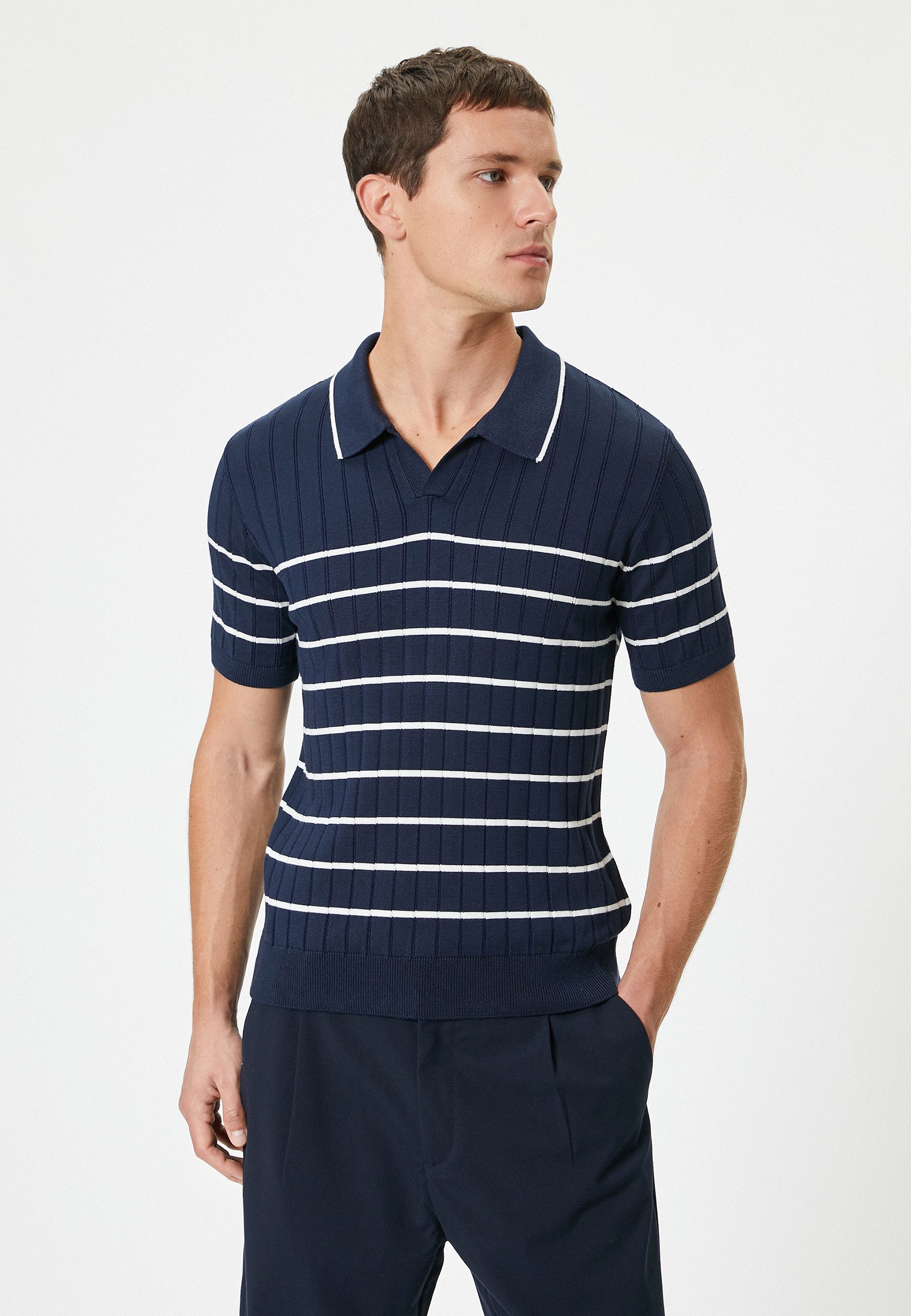 Koton Kurzarmpullover Rundhalsausschnitt Regular