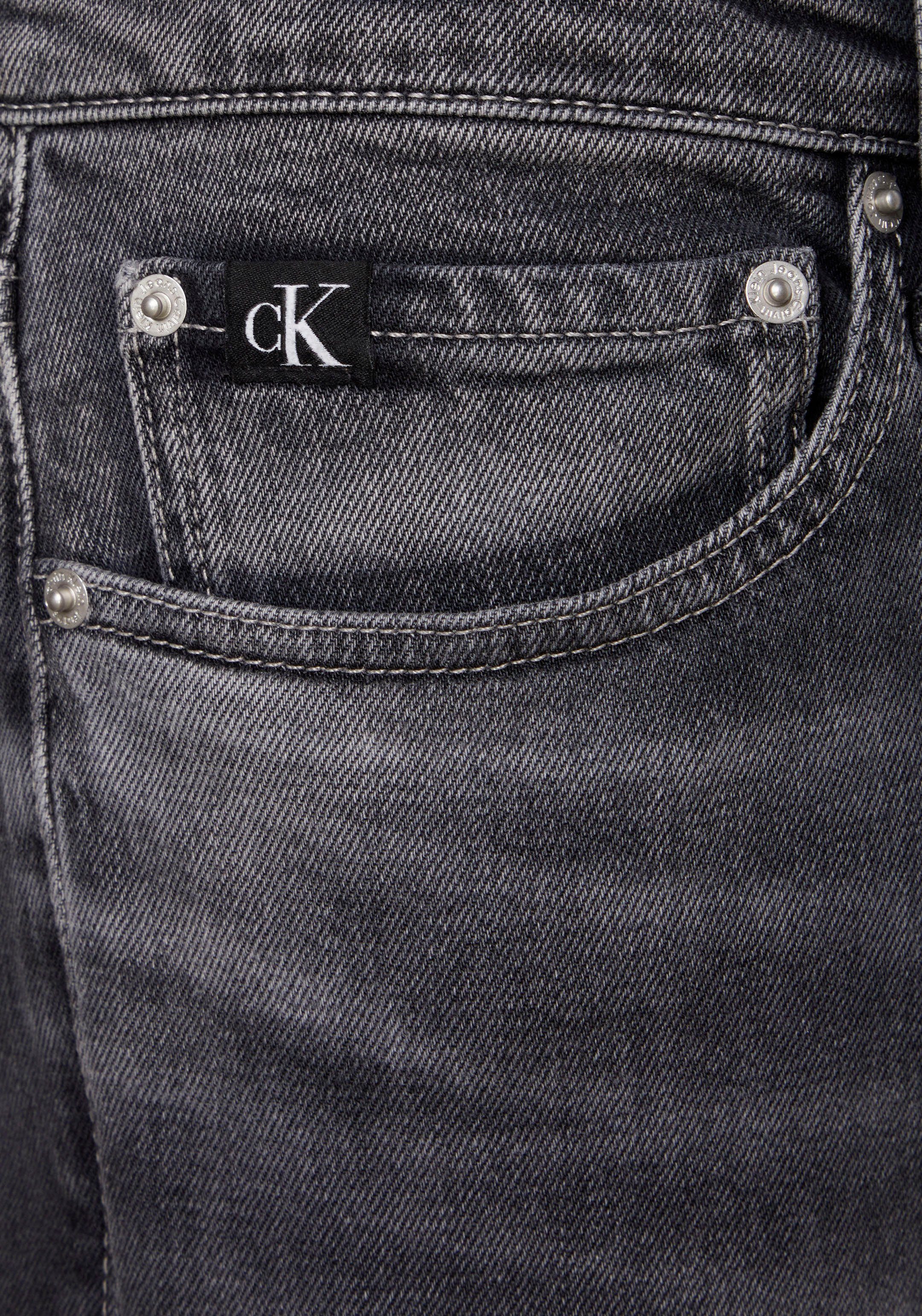 Klein Klein Jeans Calvin SLIM Leder-Badge Slim-fit-Jeans Calvin mit