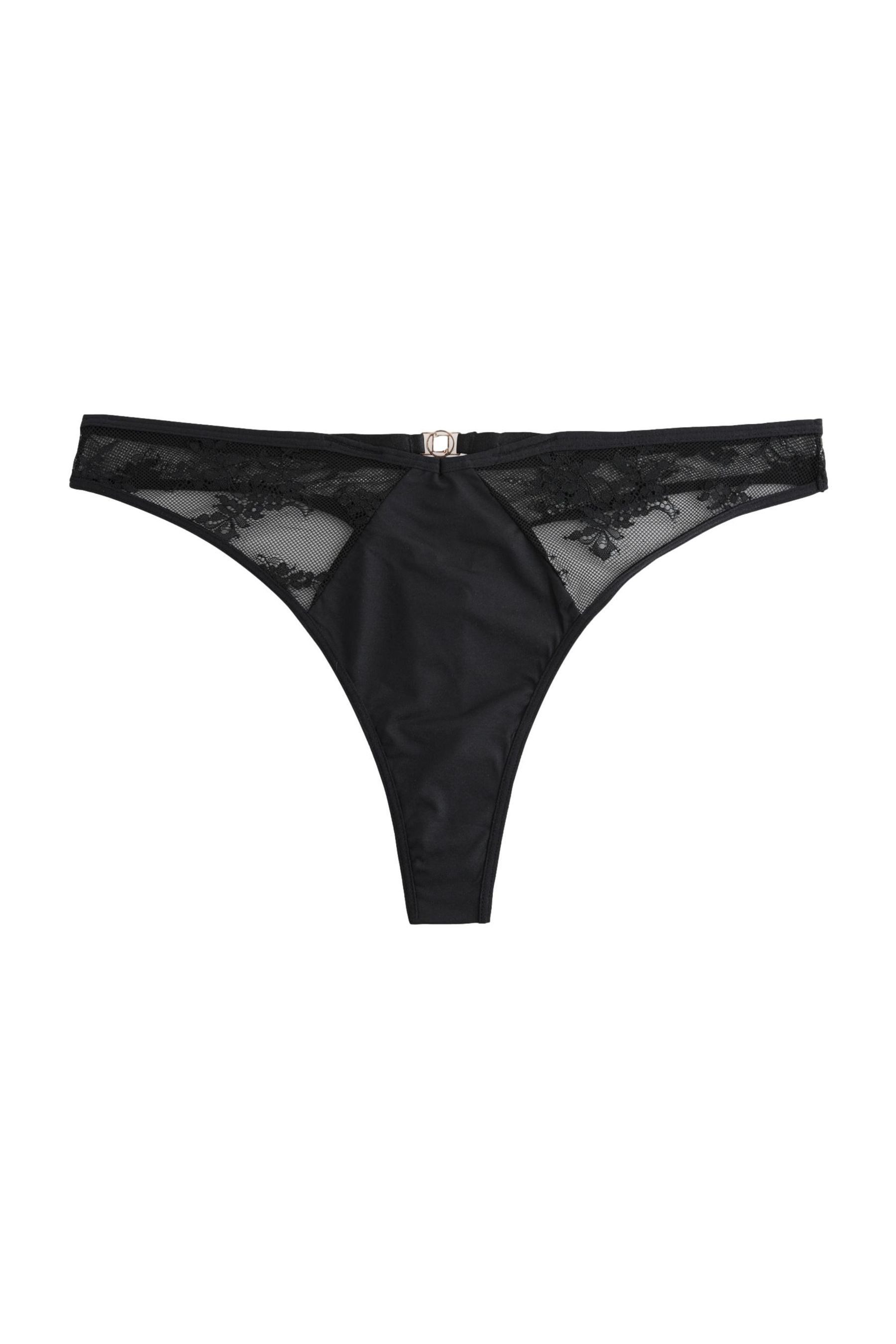 String Lipsy Tanga aus Mesh mit Metalldetails