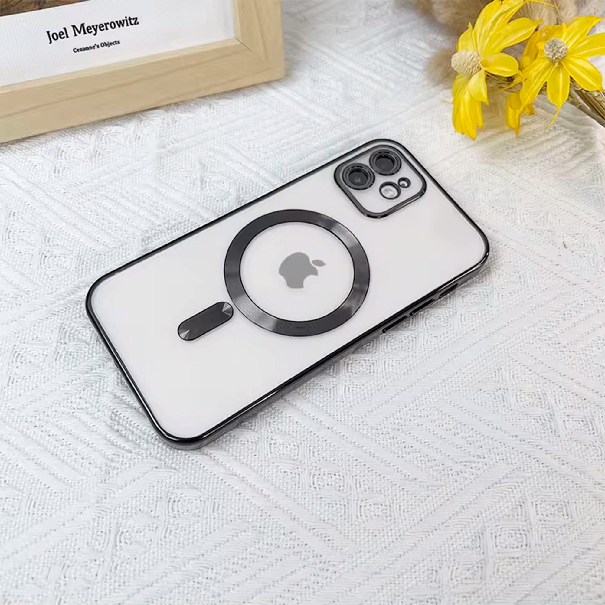 Wörleonline Handyhülle für Apple iPhone 12 mit integriertem Kameraschutz, TPU Schutzhülle, MagSafe kompatible Hülle