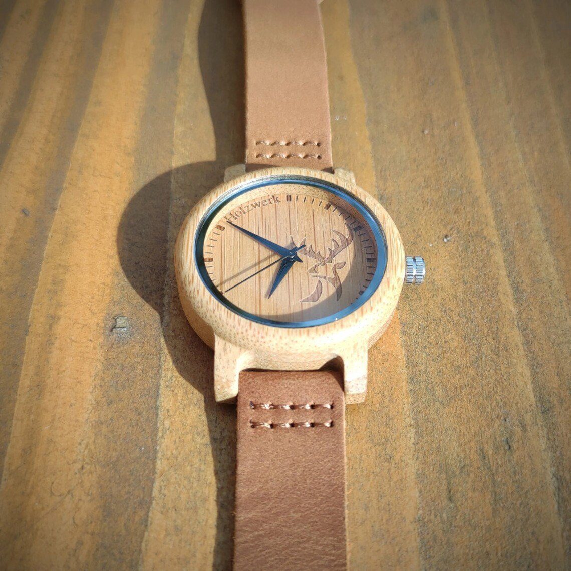 Hirsch Holz kleine Damen Uhr, GERA Armband beige braun, Quarzuhr & Leder Logo, Holzwerk