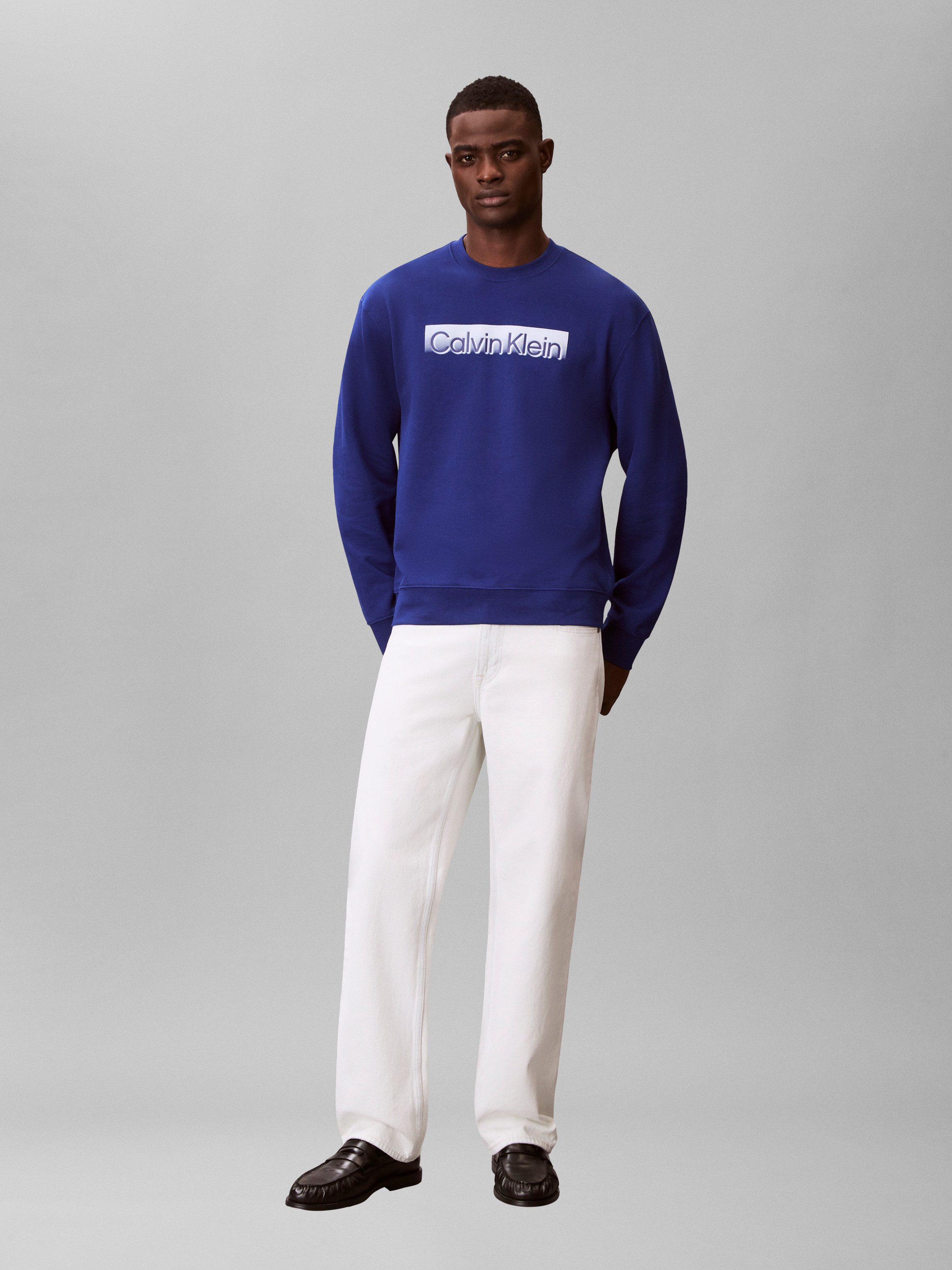 Calvin Klein Jeans Sweatshirt EU SPORTSWEAR GRAPHIC CREWNECK Regular fit mit Logodruck – Bild 5 von 5