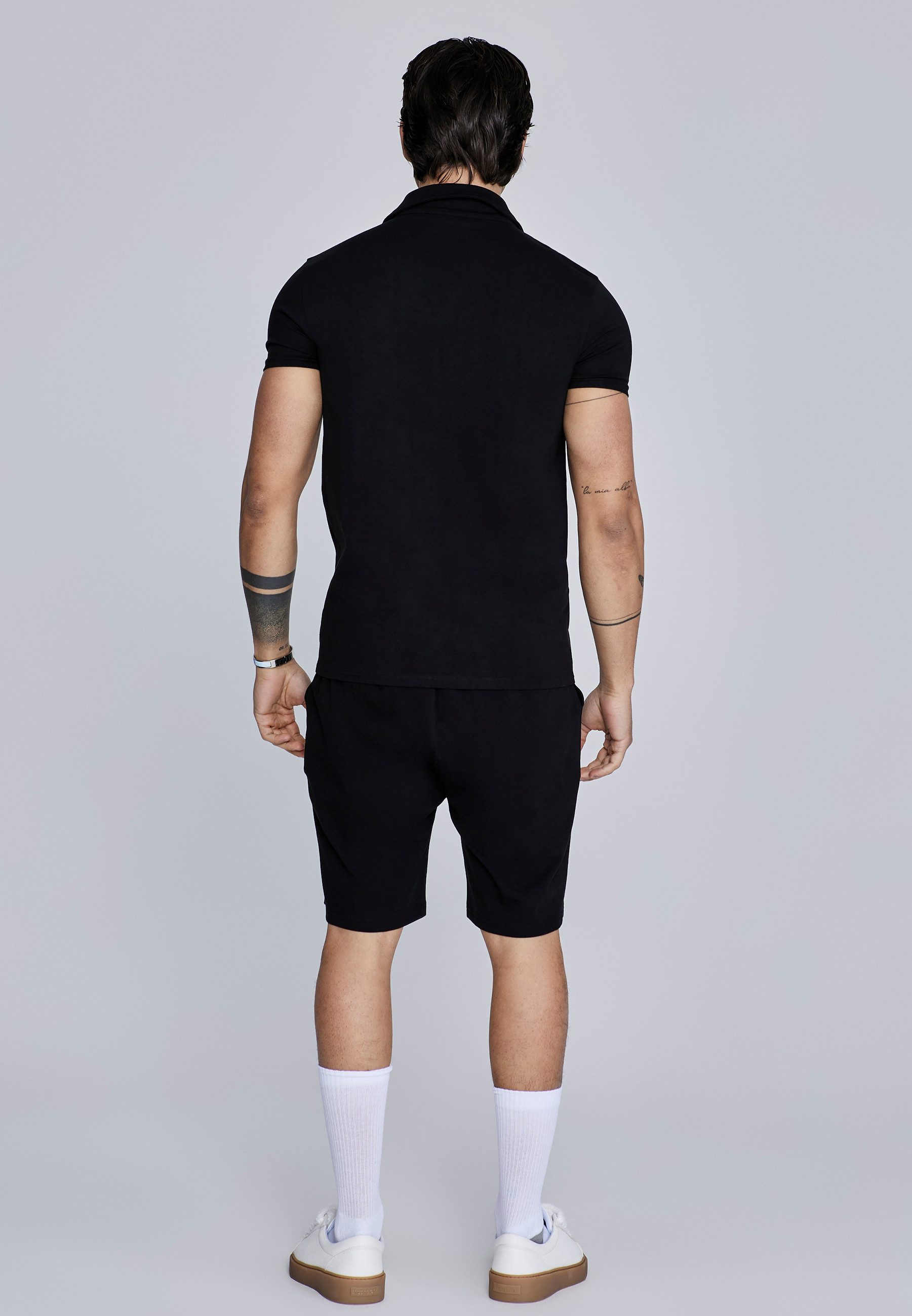 Siksilk T-Shirt & Shorts SikSilk Herren Schwarzes Polo und Shorts Set