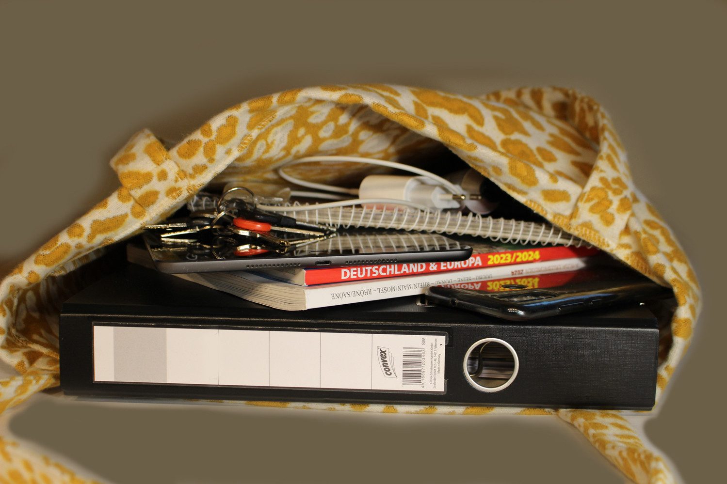 Magma Heimtex Umhängetasche Tasche Leopardo Modischer Alltagsbegleiter mit viel Stauraum (1-tlg., LBH 48x12x36 cm)