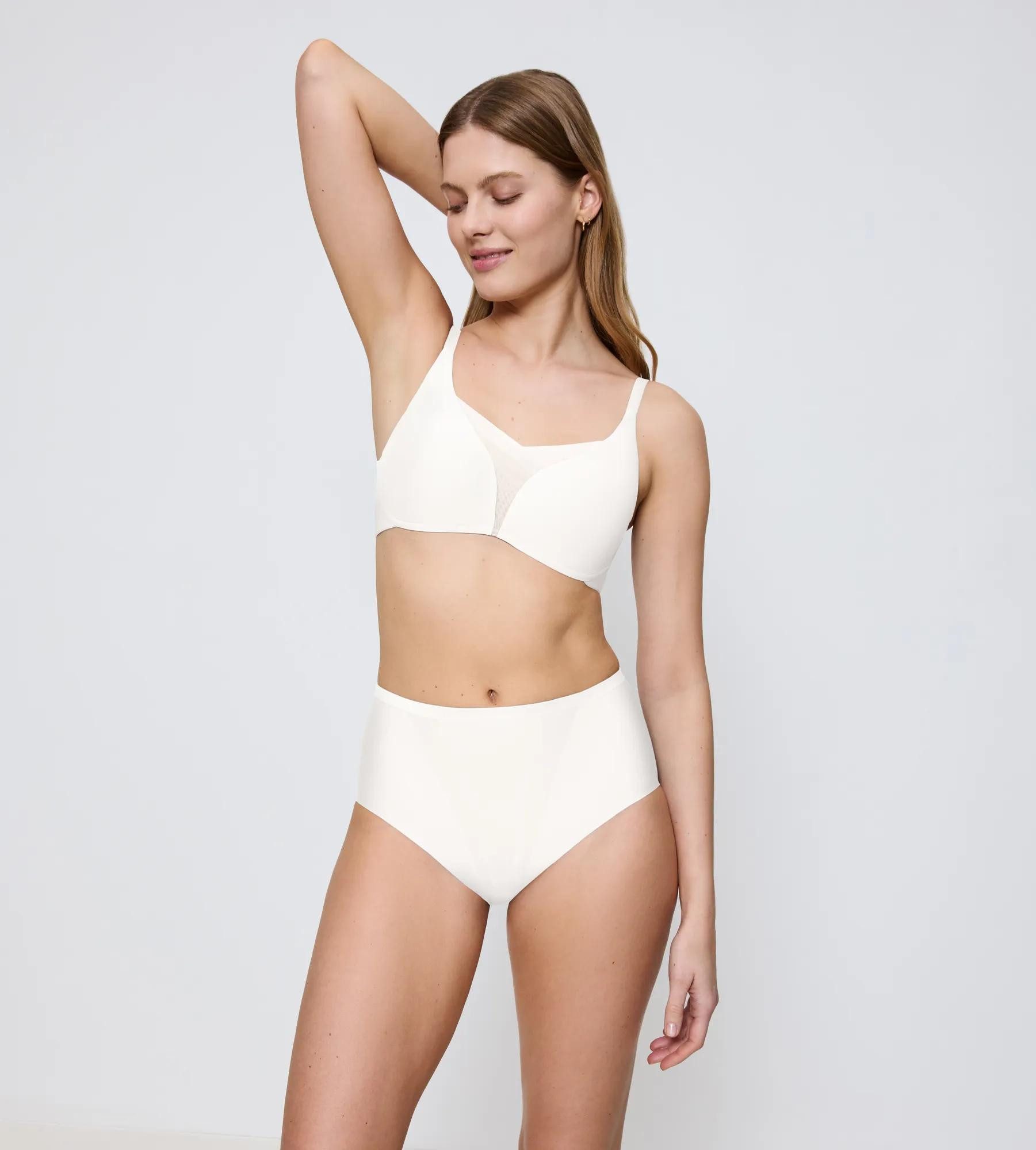 Triumph Slip Shape Smart Maxi glättend und schmeichelnd – Bild 5 von 5