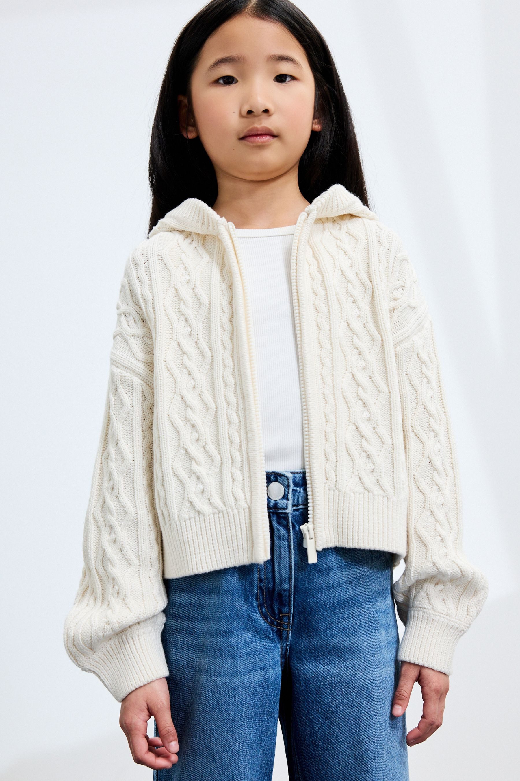 Next Kapuzenpullover Zopfmusterstrickjacke mit Kapuze + Reißverschluss (1-tlg)