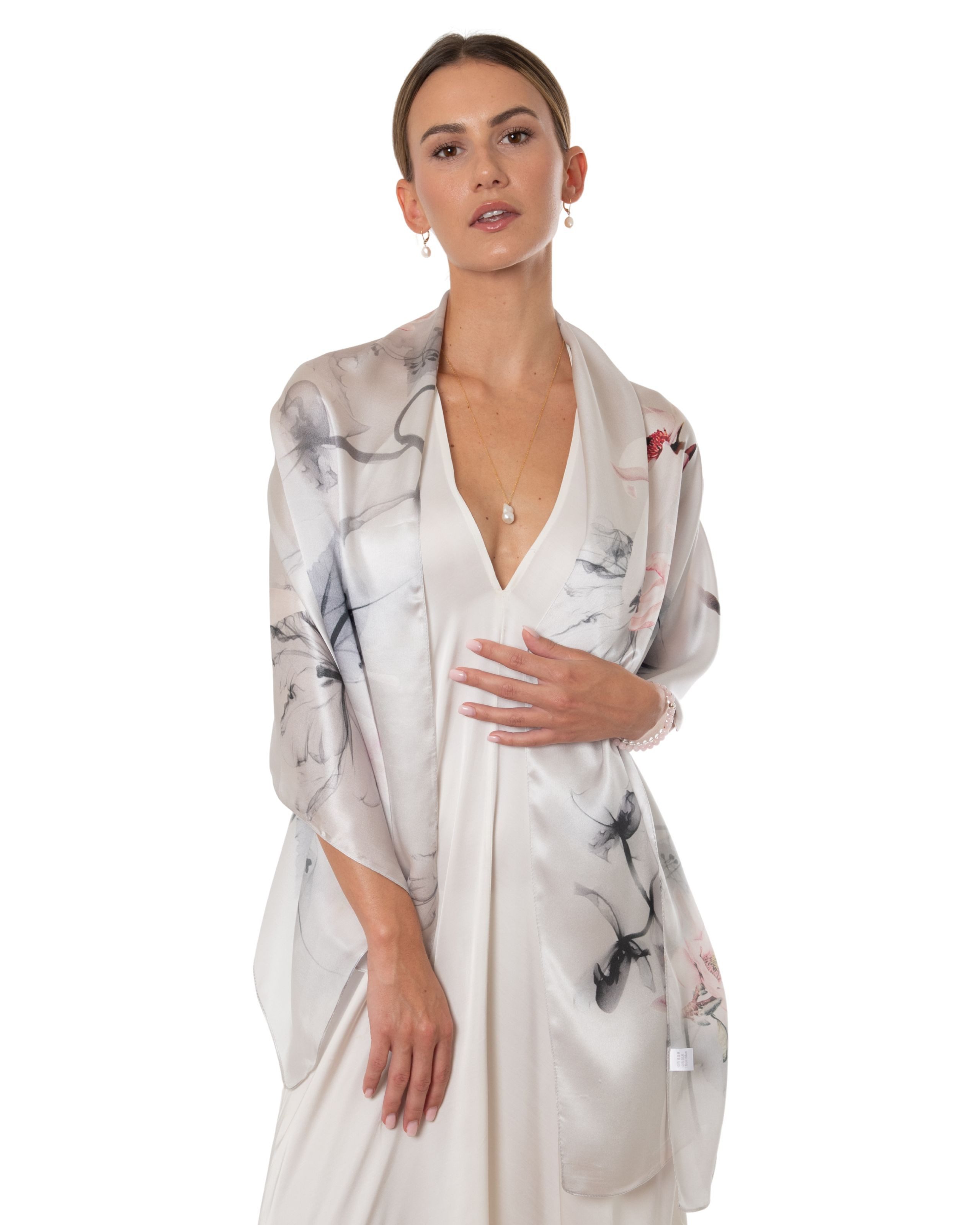 MayTree Seidenschal Magnolie, 55 x 175 cm, leichter Damen-Schal, alljährig, günstig online kaufen