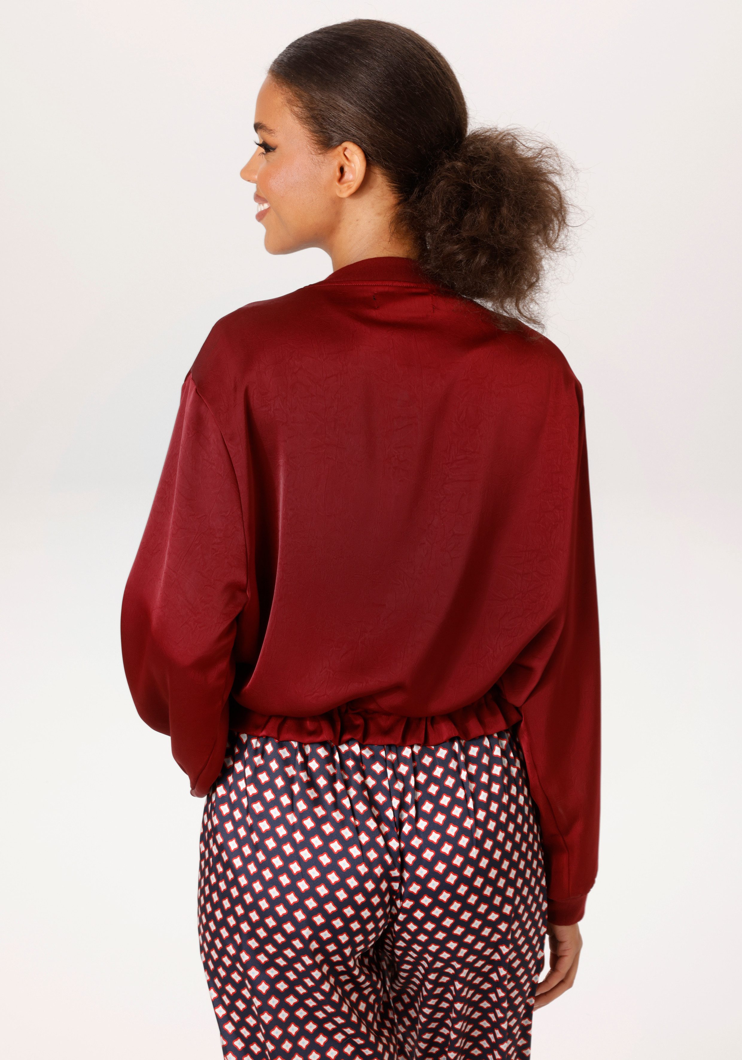 Aniston CASUAL Blouson mit Tunnelzug im Saum - NEUE KOLLEKTION günstig online kaufen
