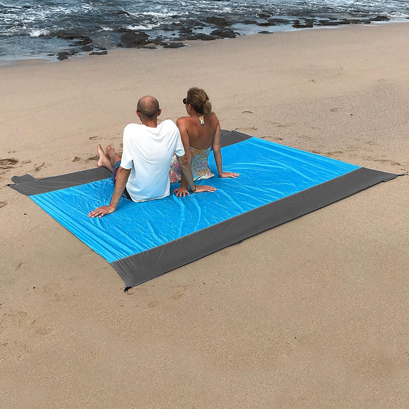 Picknickdecke Stranddecke 210 x 200 cm, Ultraleicht Verschleißfest Nylon Strandtuch, EXTSUD, Wasserdicht und sandabweisend strandmatte mit 4 Befestigung Ecken