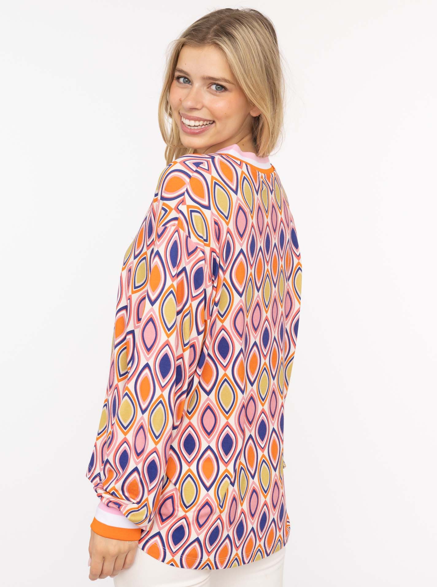Zwillingsherz Blusenshirt "Ornament" langärmlig, V-Neck, Ornament-Print, sportive Bündchen