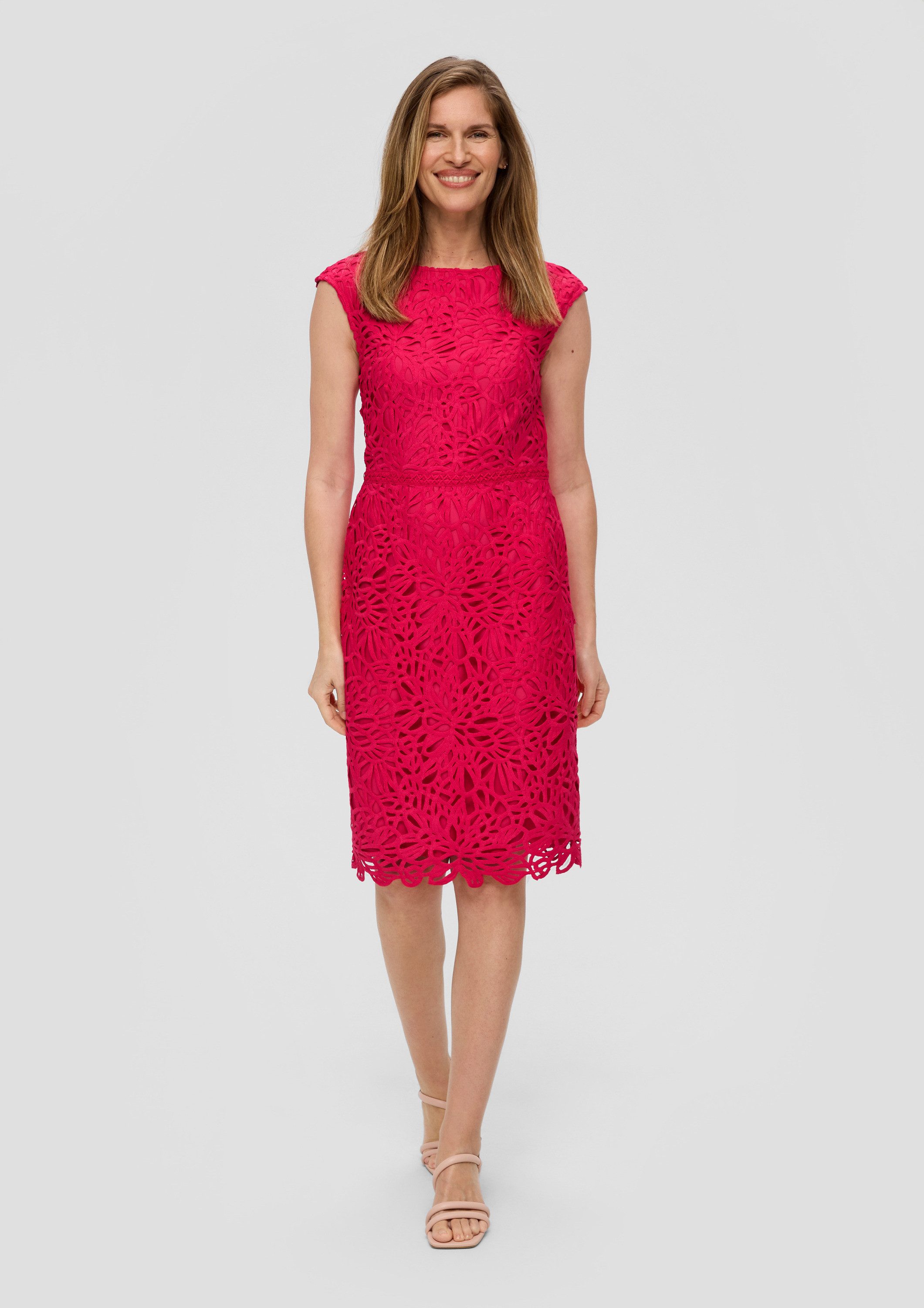 s.Oliver Midikleid Kleid Tailliertes Spitzenkleid günstig online kaufen