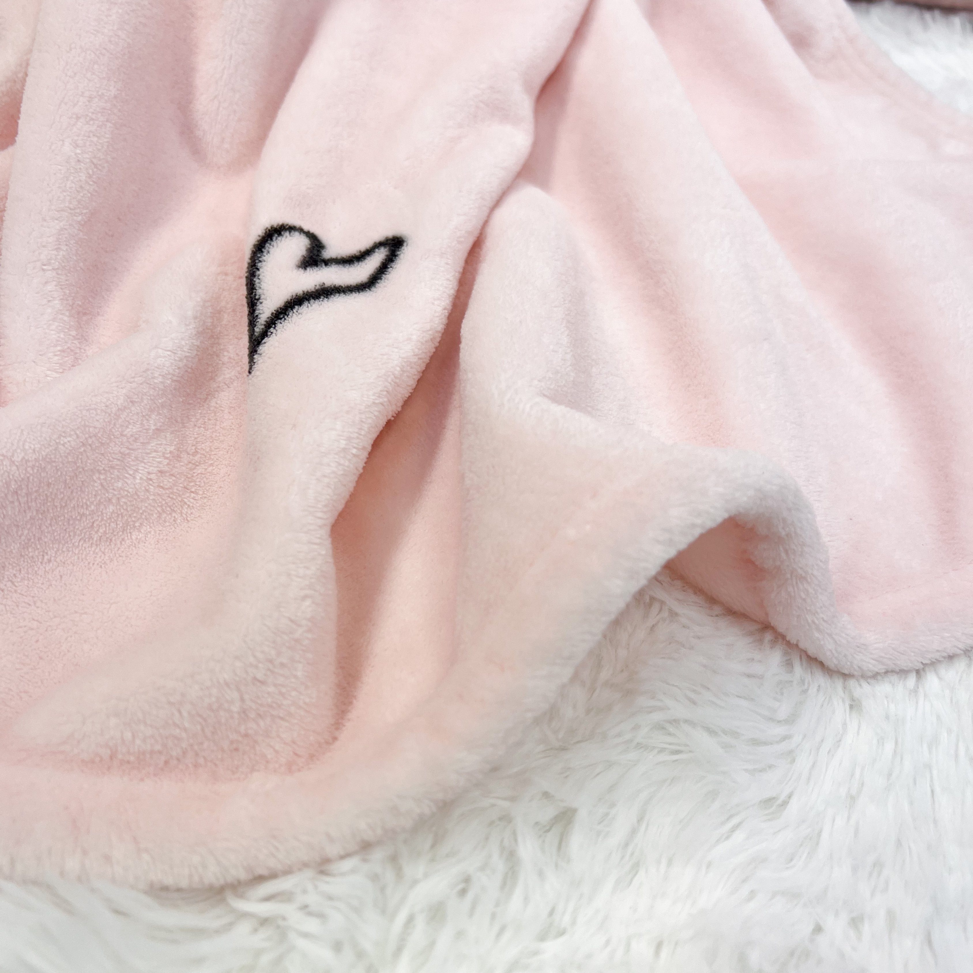 Wohndecke Einhorn Fleece-Decke 150x200 cm, Geschenk, kuschelige Unicorn Decke, MTOnlinehandel, Sofadecke, Überwurf für Einhorn Fans, passend zur Bettwäsche – Bild 3 von 5
