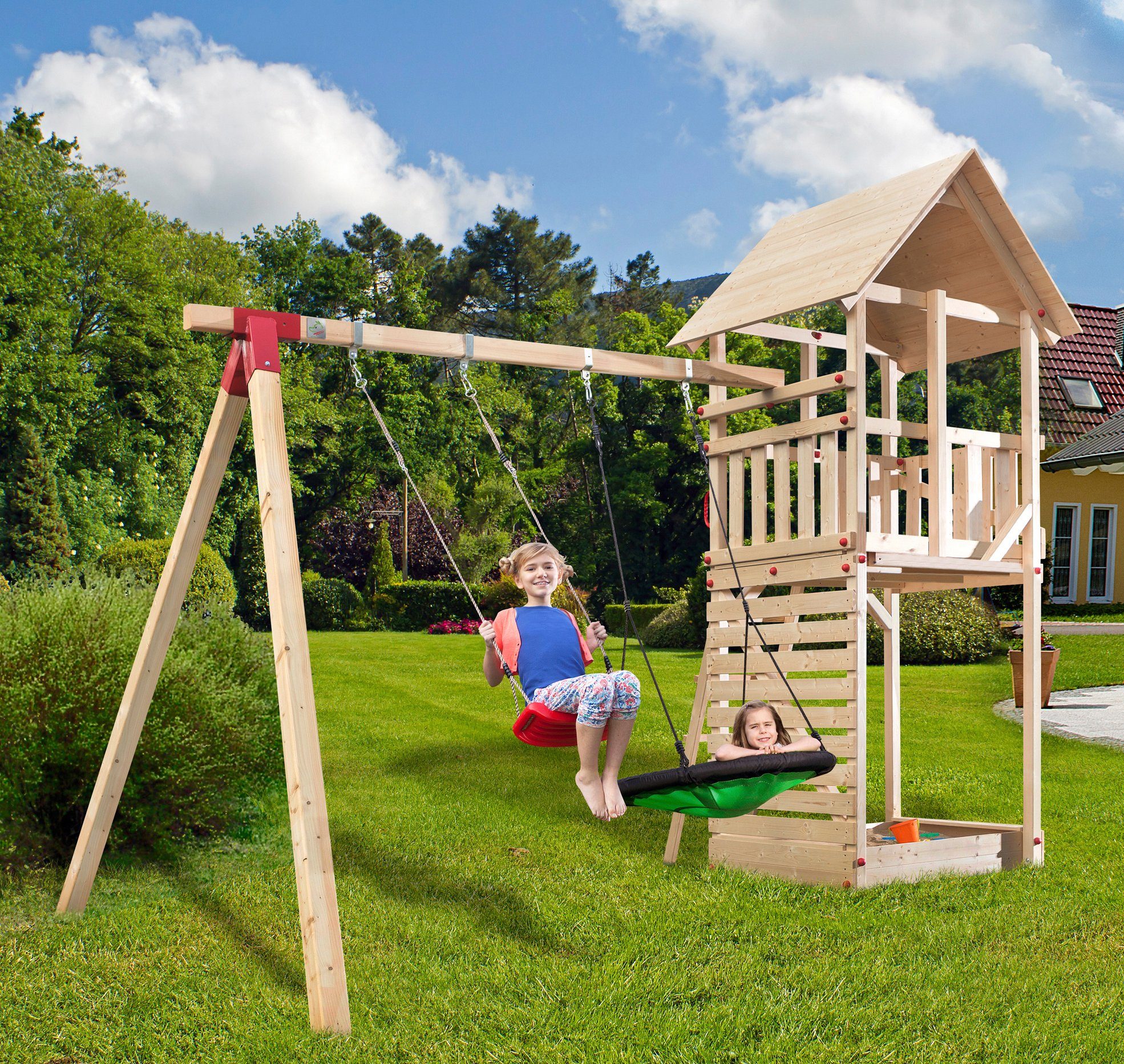 Spielturm mit Schaukelbrett und Sandkasten gartenschaukeln.de 2020