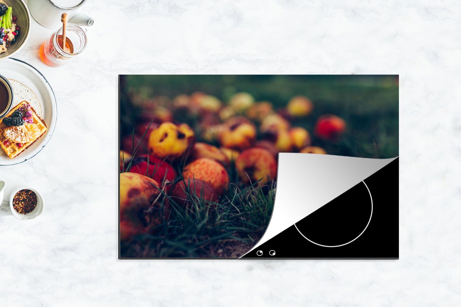 MuchoWow Herdblende-/Abdeckplatte Landdekoration - 80x52 Induktionskochfeld Schutz (1 tlg), - Vinyl, die Obst, Apfel cm, - für Ceranfeldabdeckung Herbst küche