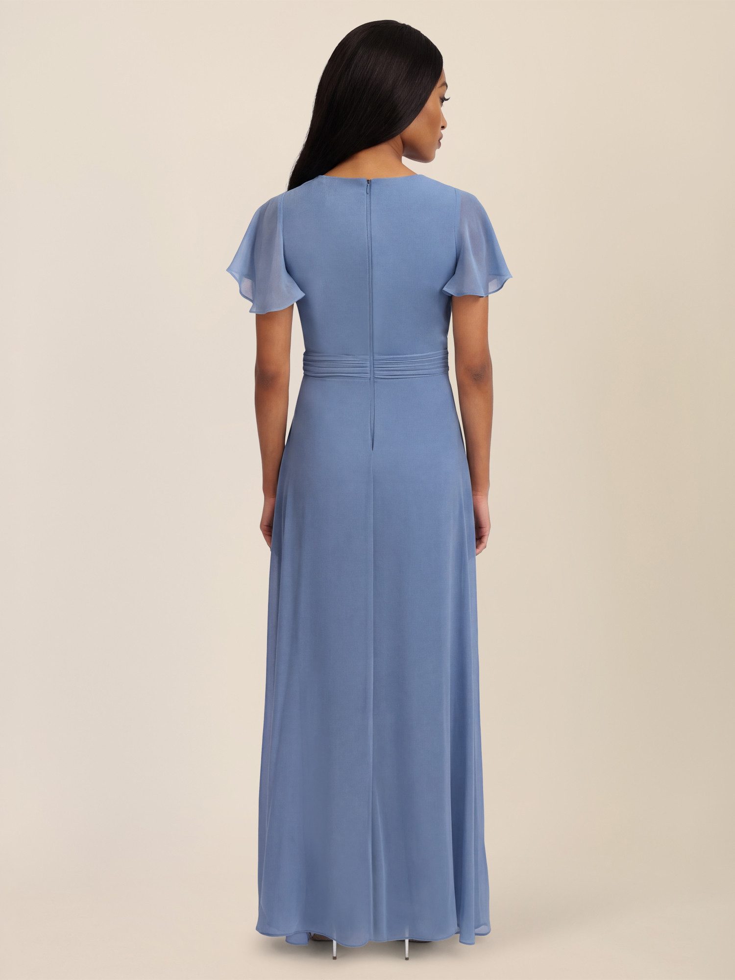 Apart Jumpsuit mit fließendem Beinverlauf