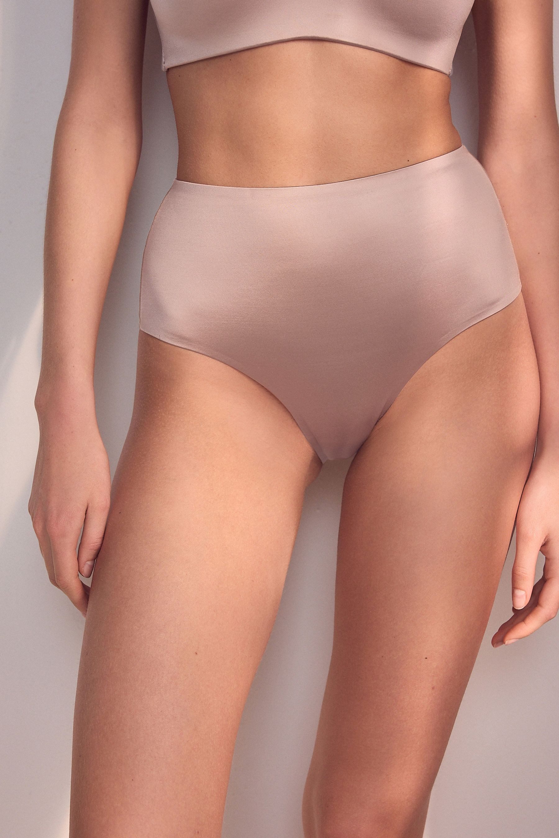 Shapingslip Leicht bauchformende, glänzende Miederhose