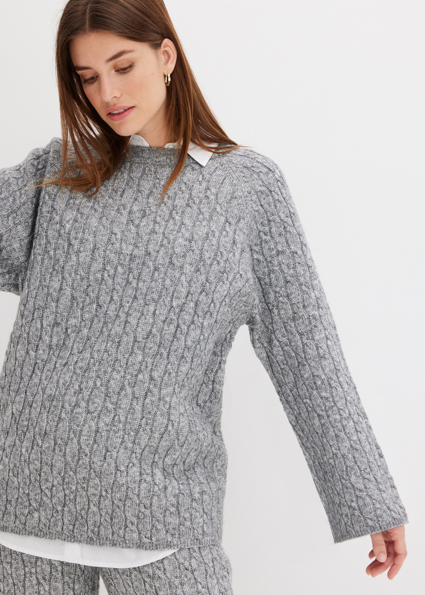 bonprix Strickpullover aus Polyester und Wolle, mit Rundhalsausschnitt, mit günstig online kaufen