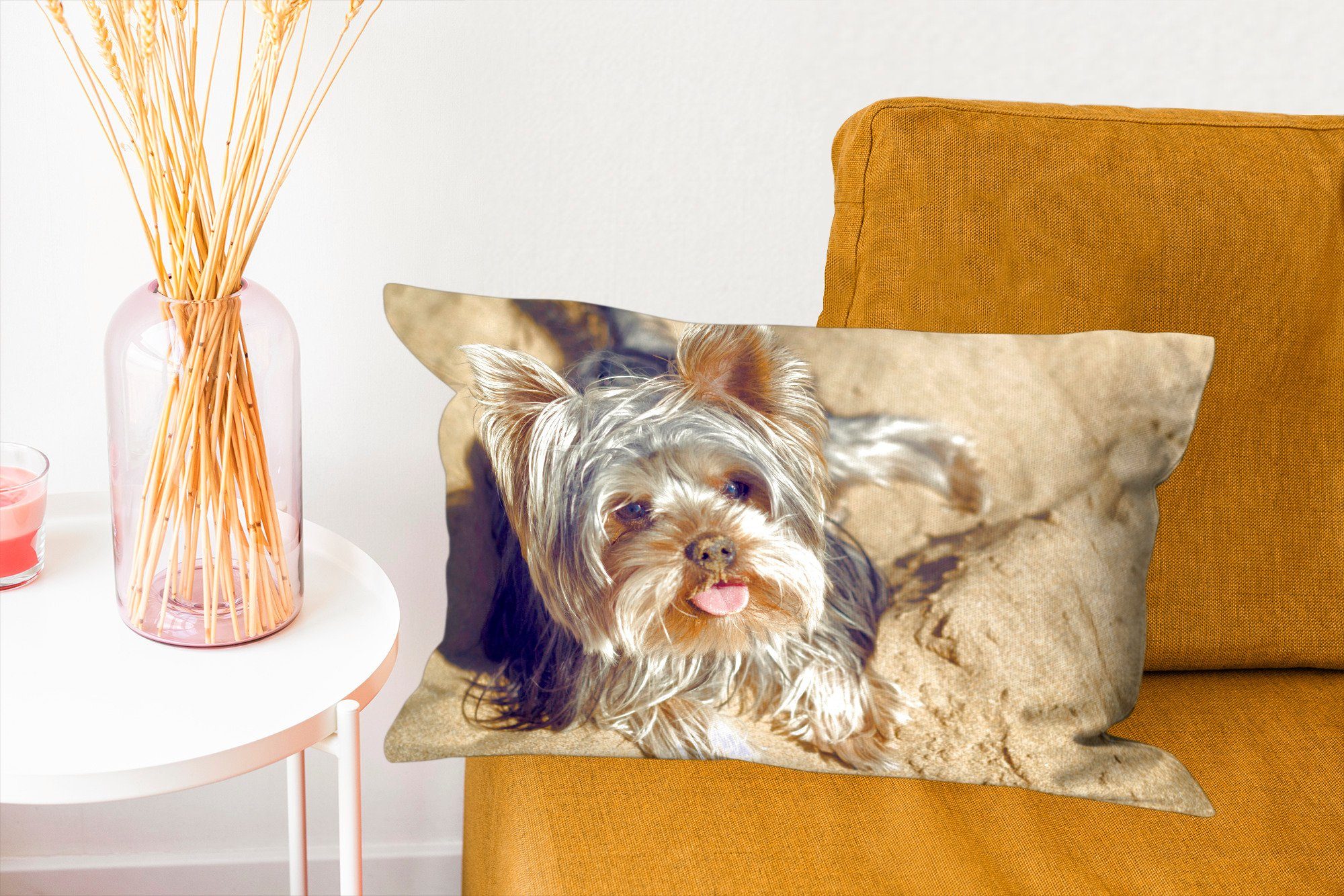 Zierkissen, Terrier Yorkshire Strand, MuchoWow Dekoration, mit Wohzimmer am Dekokissen Schlafzimmer Dekokissen Füllung,