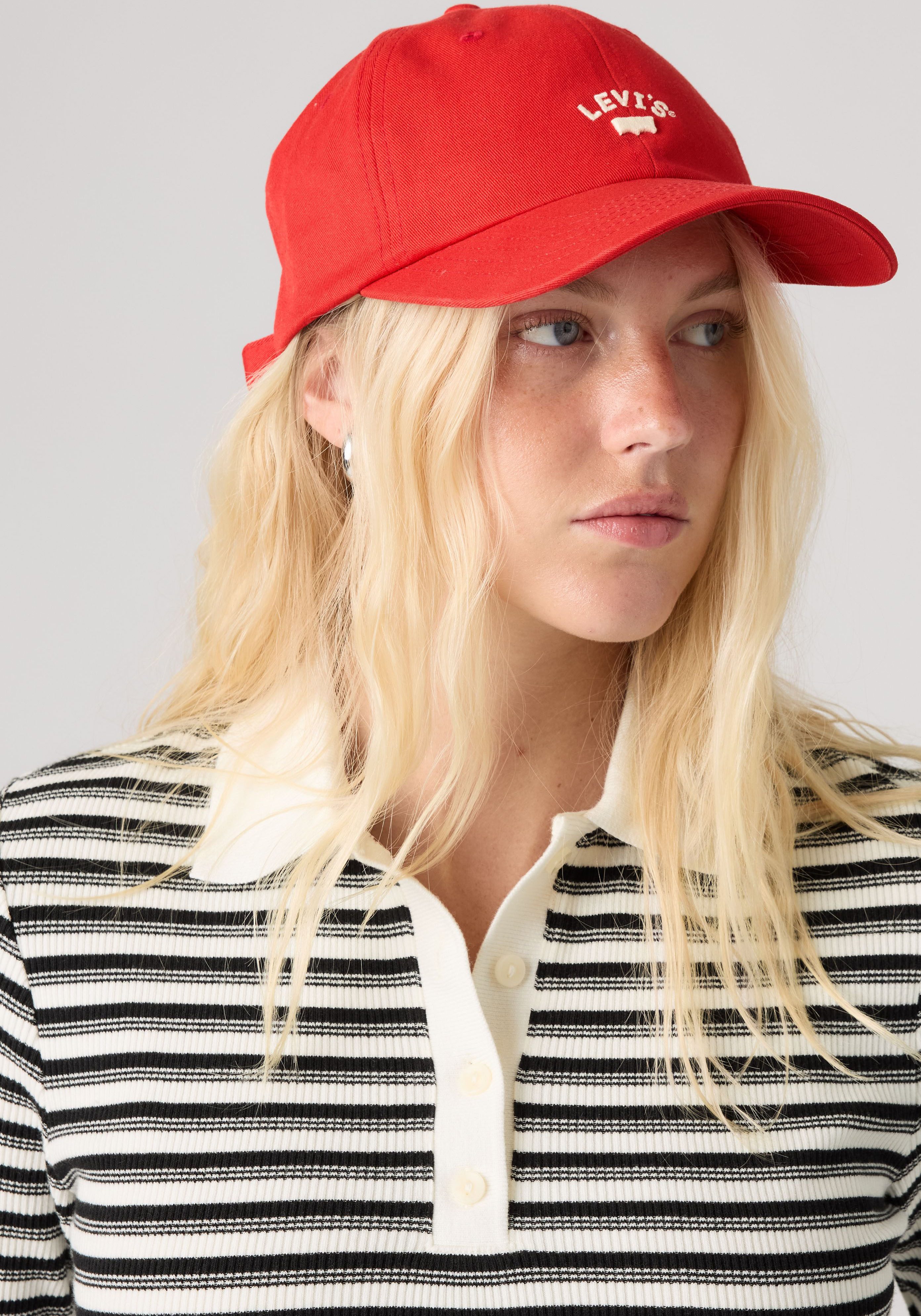 Levi's® Baseball Cap LAZY GIRL LOGO CAP mit Markenlogo Stickerei