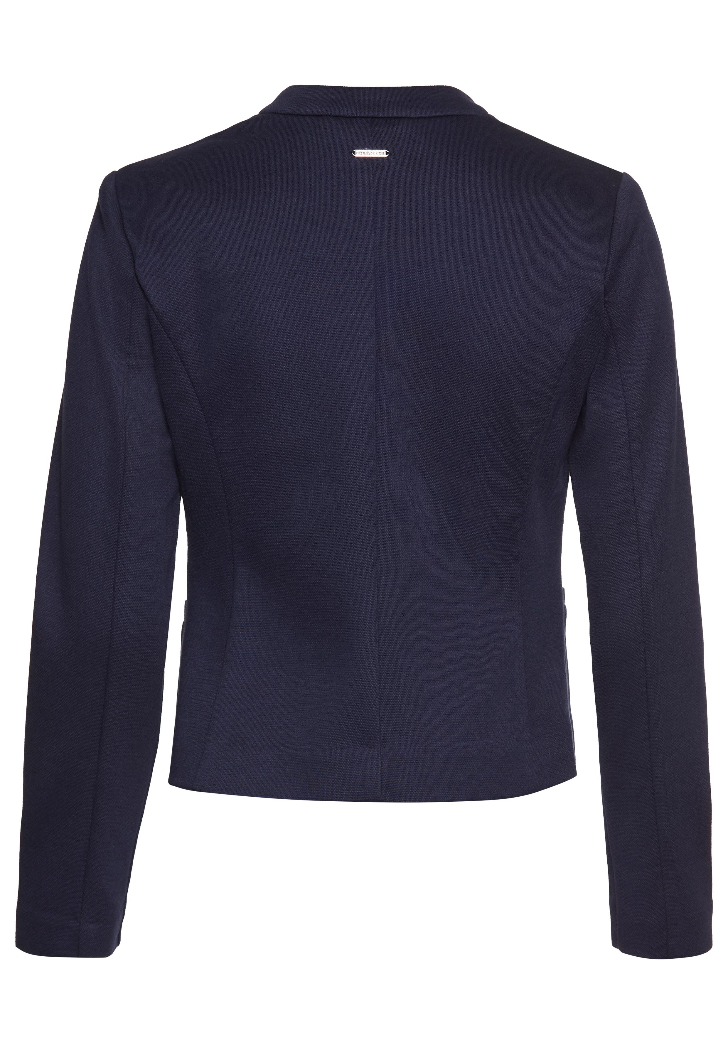 Laura Scott Kurzblazer im sportiven Look