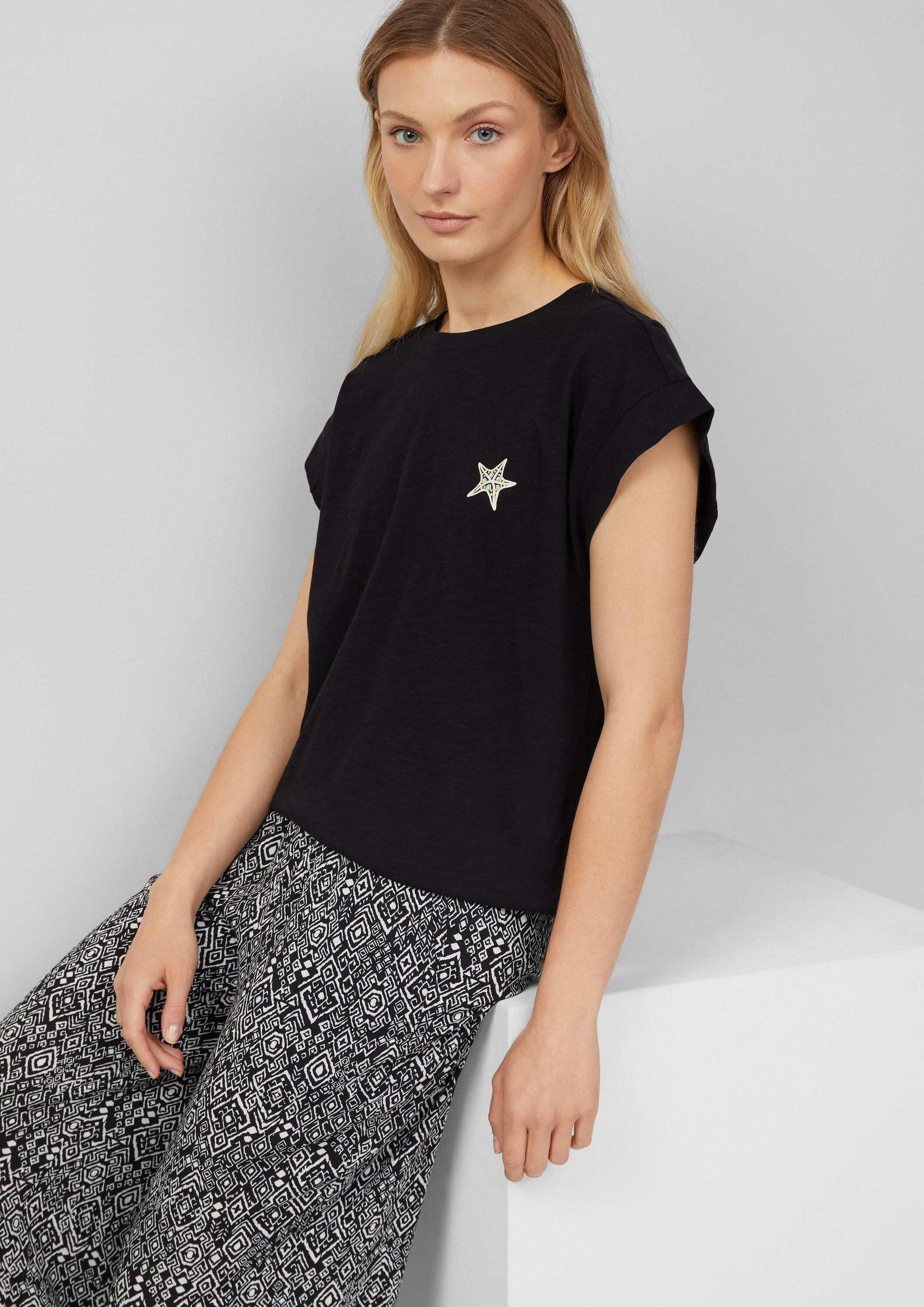 s.Oliver Kurzarmshirt T-Shirt T-Shirt im Relaxed Fit mit kleinem Artwork günstig online kaufen