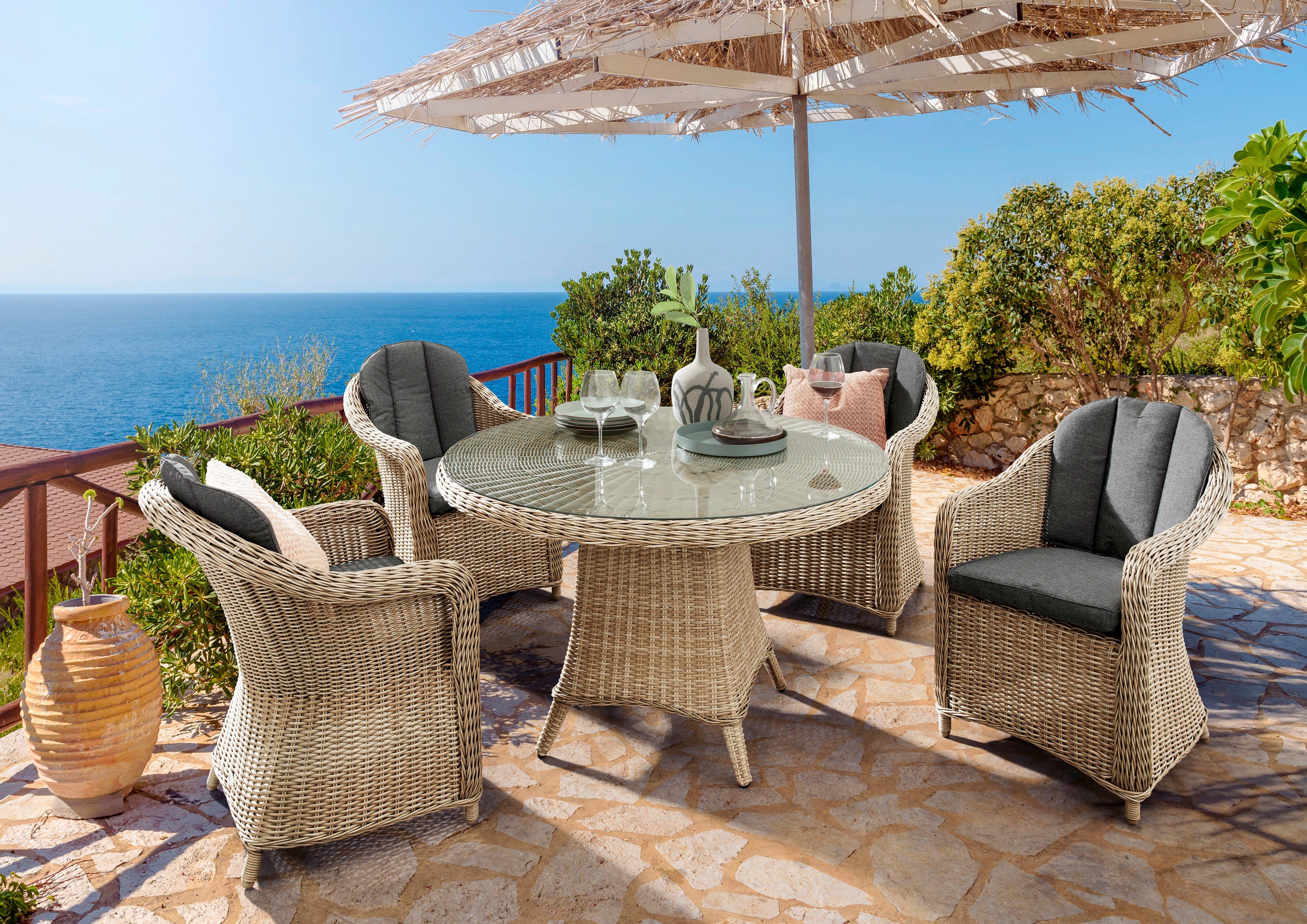 Destiny Garten-Essgruppe MALAGA LUNA, (Set, 13-tlg), Polyrattan, 4 Sessel + 1 Tisch Ø 100x75 cm, inkl. Auflagen