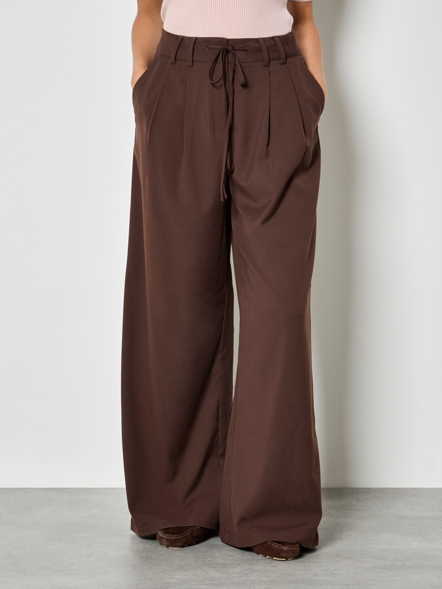 Apricot Stoffhose Weite Hose mit Plissee-Detail