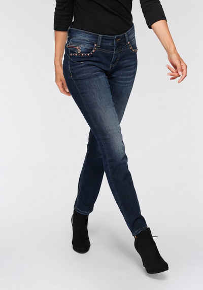 MAC Slim-fit-Jeans »Rich-Slim-Glam Riovet« Push-Up-Effekt durch besondere Nahtführung