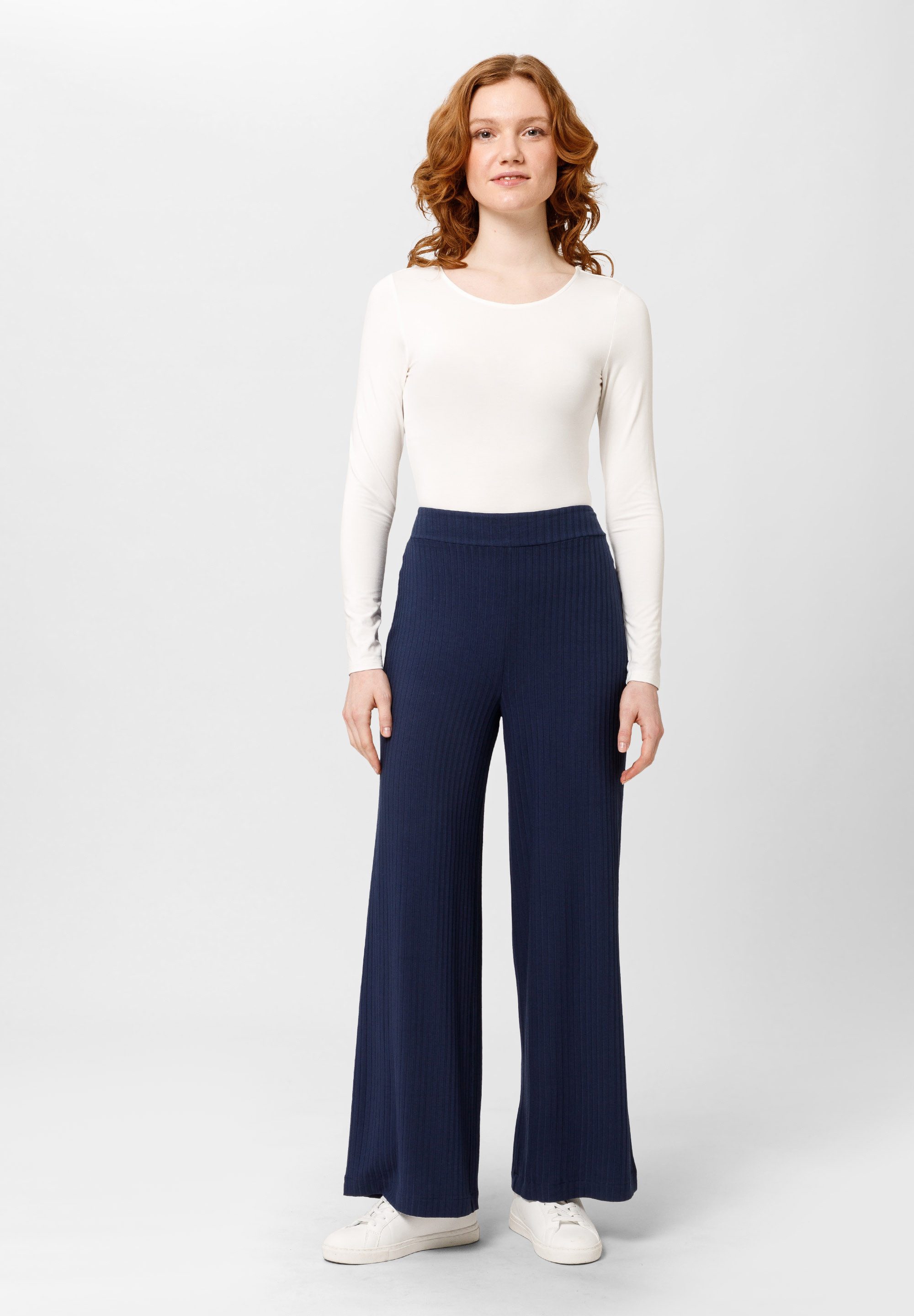 Les Lunes Stoffhose MICHELLE Rib Wide Leg LENZING™ ECOVERO™ Viskose, femininer Chic, gerades weites Bein,bequem