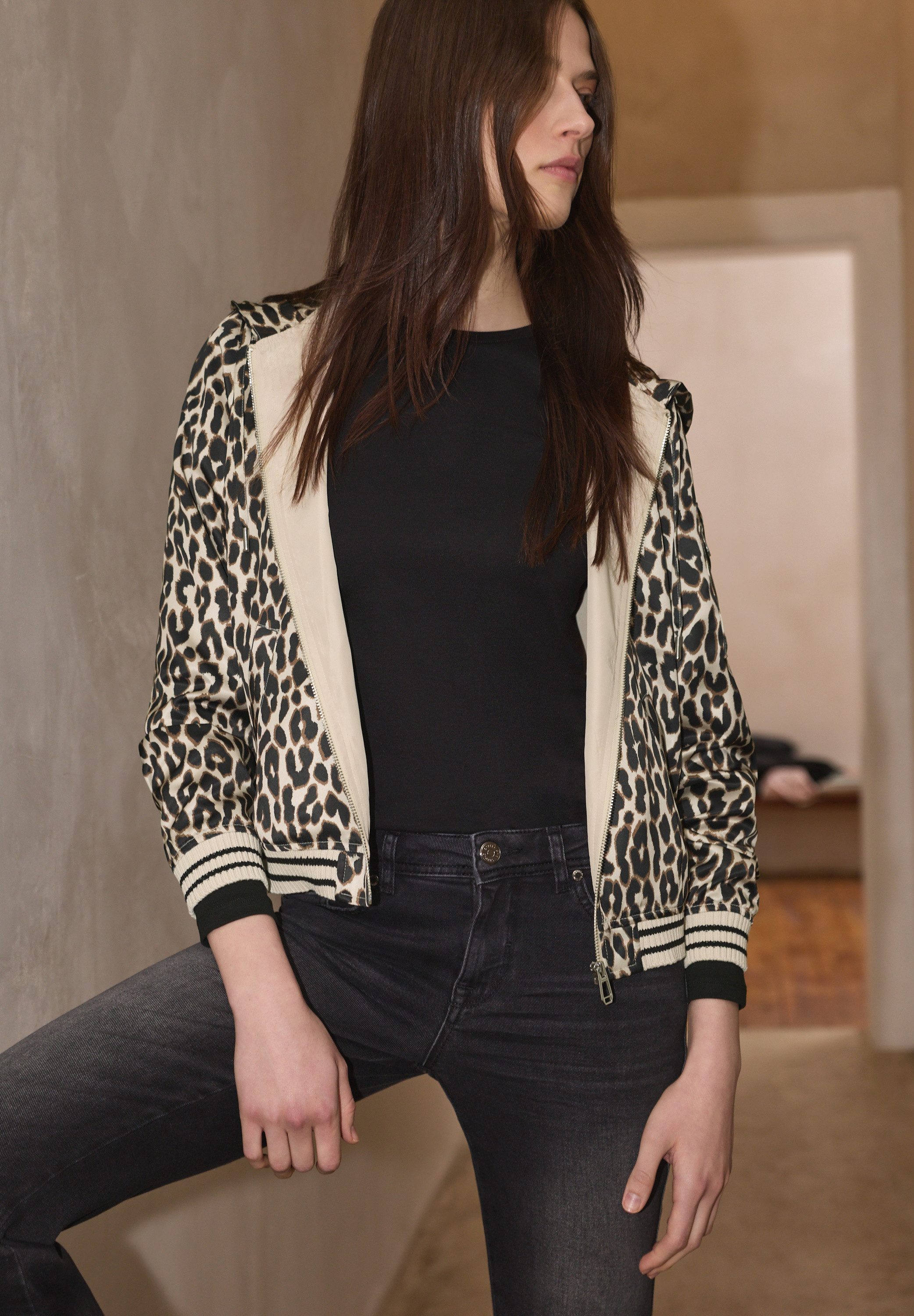STREET ONE STUDIO Blouson mit Kapuze mit Tunnelzugband günstig online kaufen