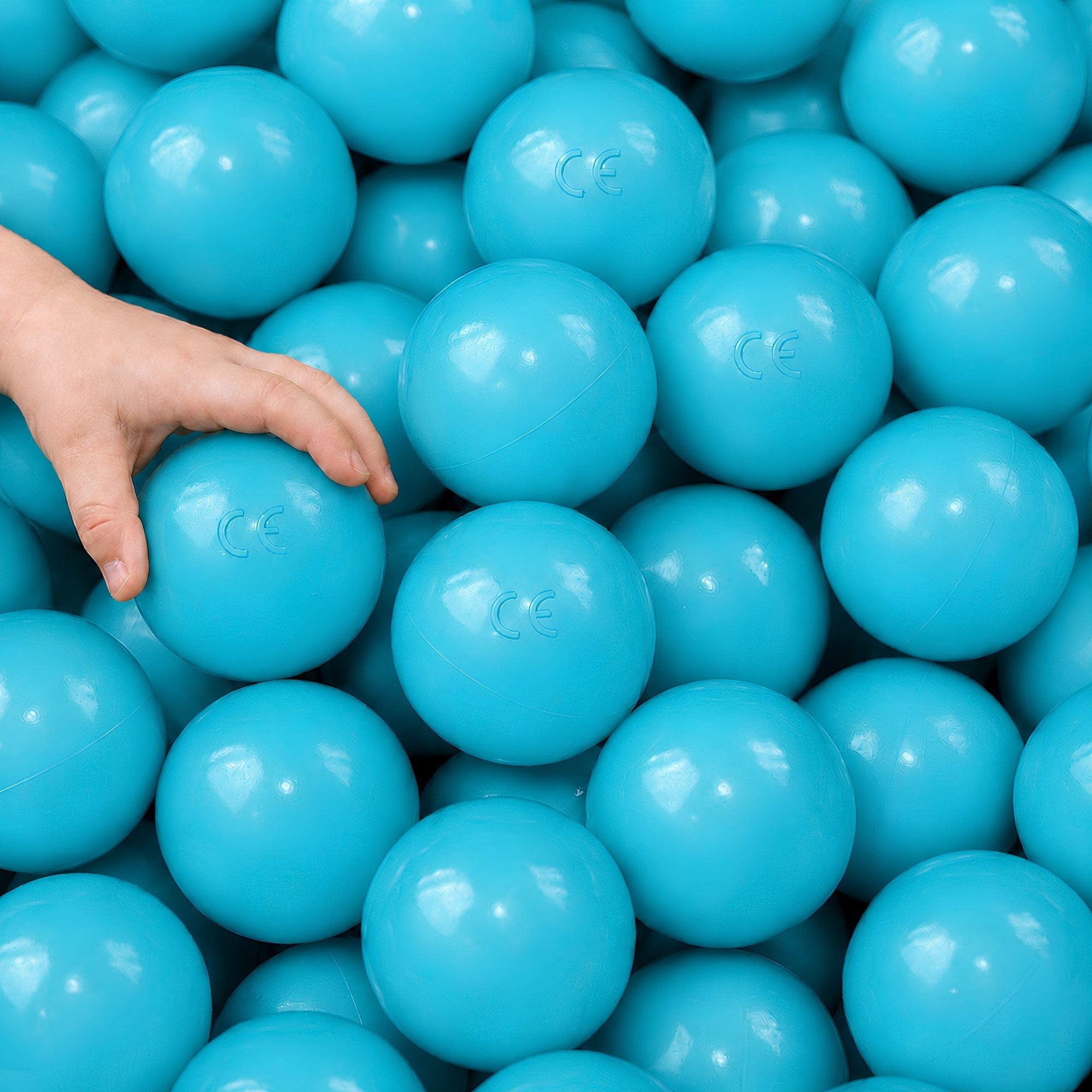 LittleTom Bällebad-Bälle Baby - 50 Bunte Bälle fürs Bällebad - Geprüfte Spielbälle für Kinder (50-St), Ab dem 1. Tag: Babybälle zum Greifen - Plastikbälle für den Bällepool