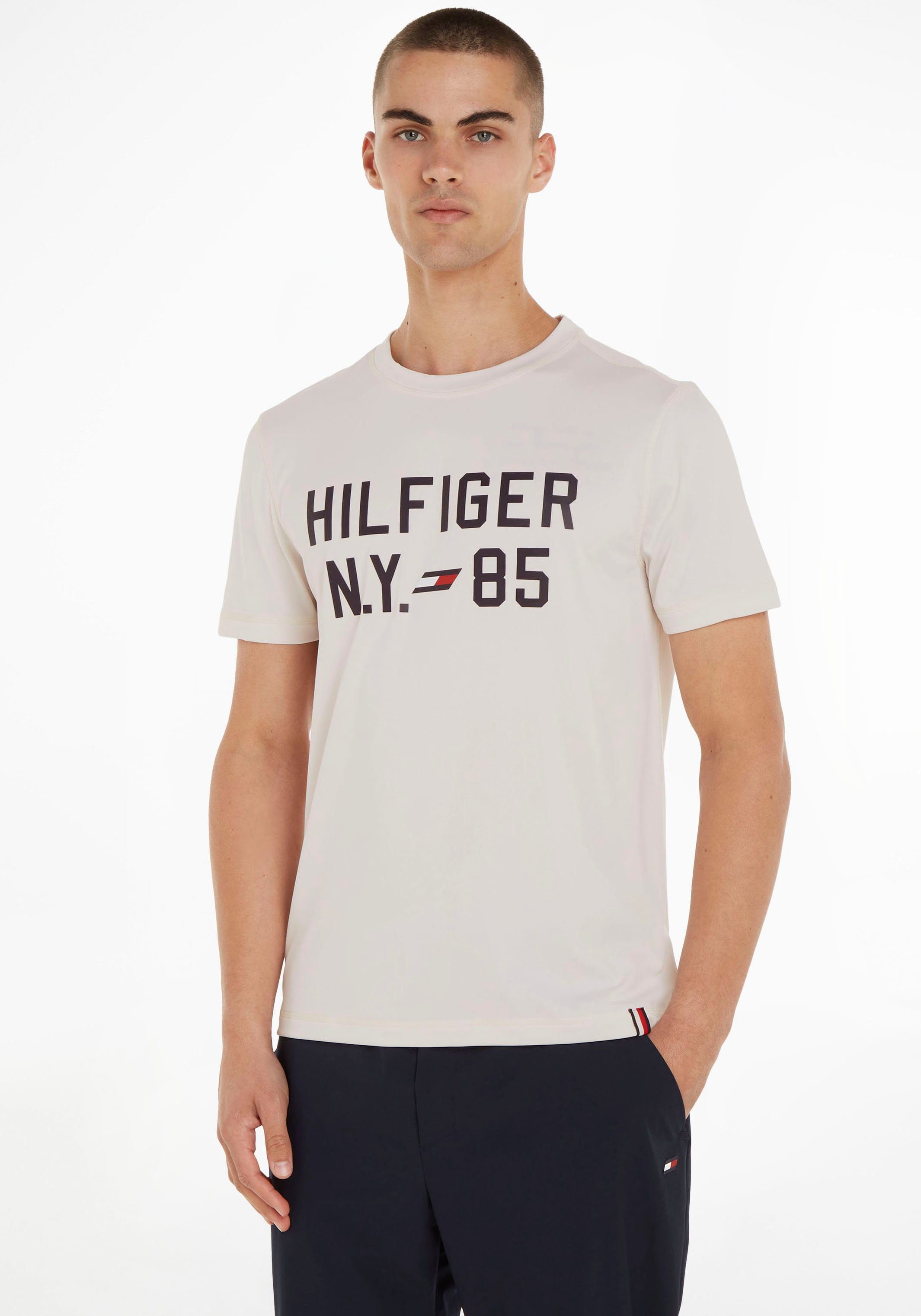 Hilfiger Tommy Hilfiger Tommy TRAINING großem Trainingsshirt GRAPHIC Logodruck TEE Sport mit