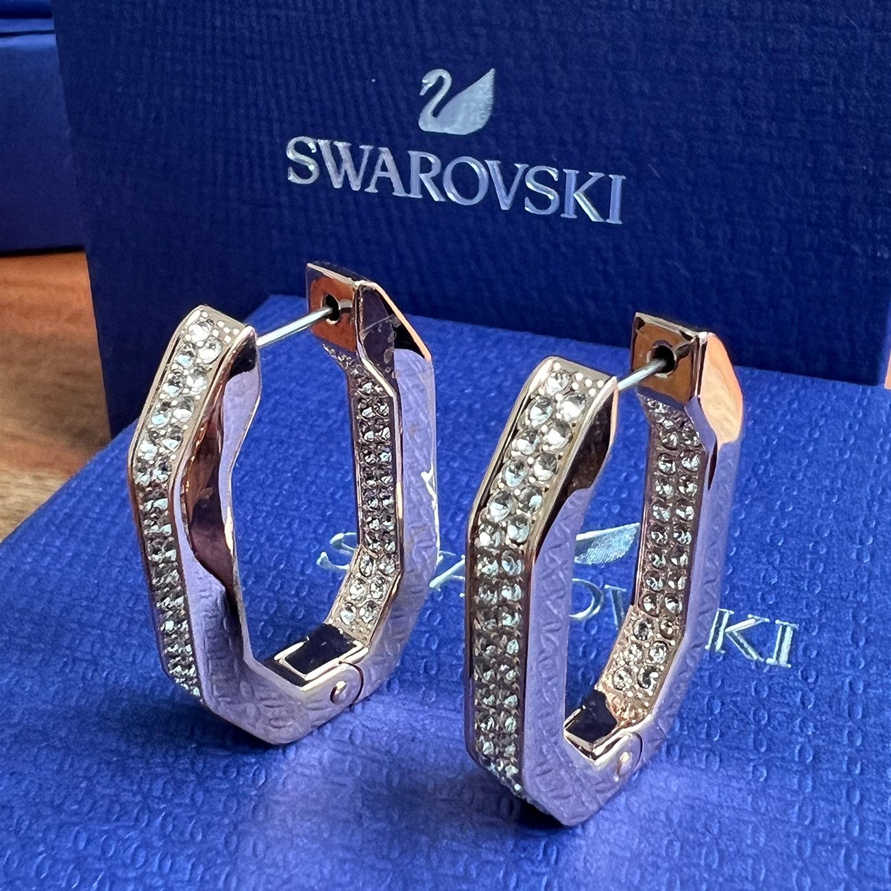 Swarovski Klappcreolen günstig online kaufen