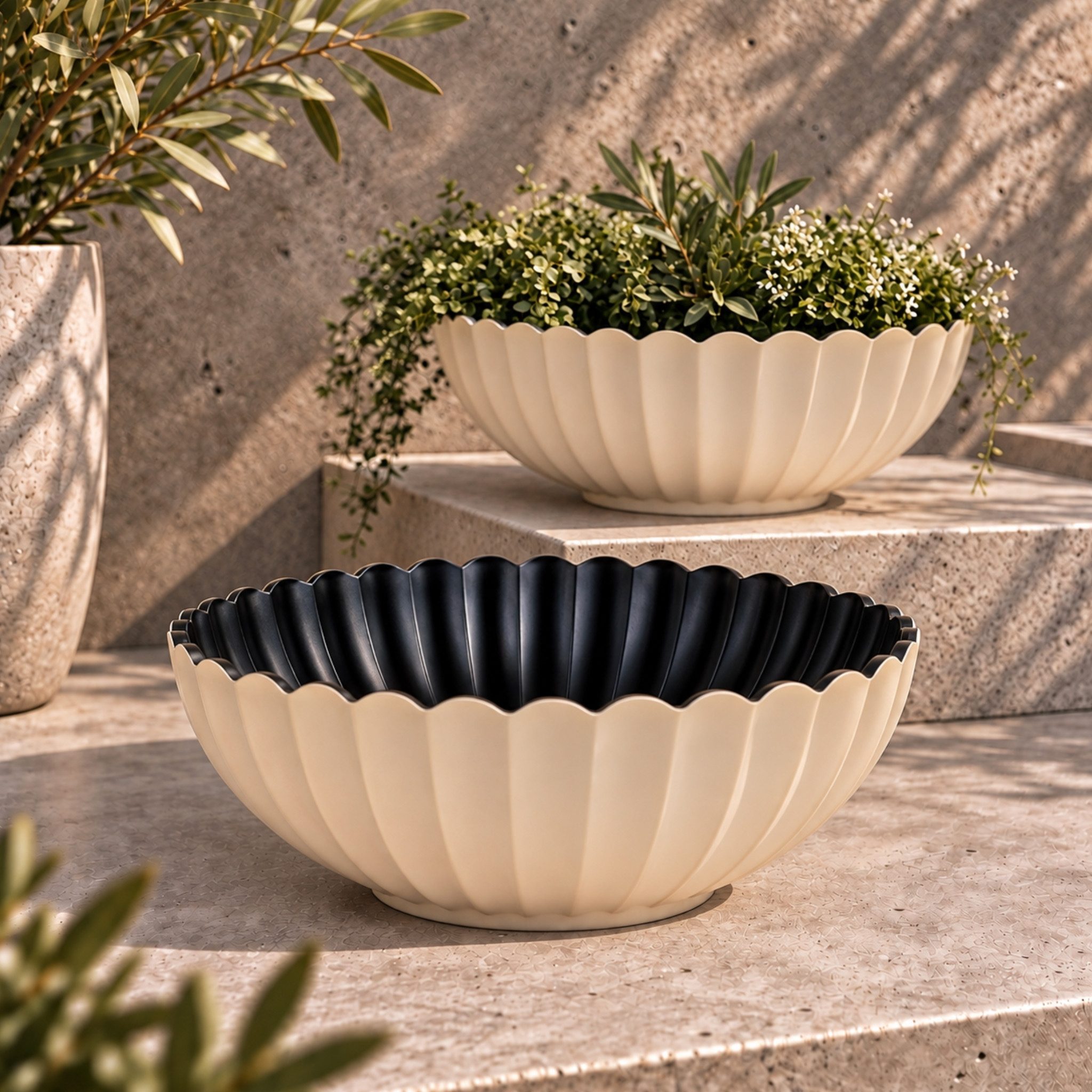 matches21 HOME & HOBBY Blumentopf Runde Pflanz-Schalen gewellt für draussen champagner gold 16 cm (2 St), Wetterfeste Blumen-Schale als moderne Outdoor Gartendeko Grabschmuck