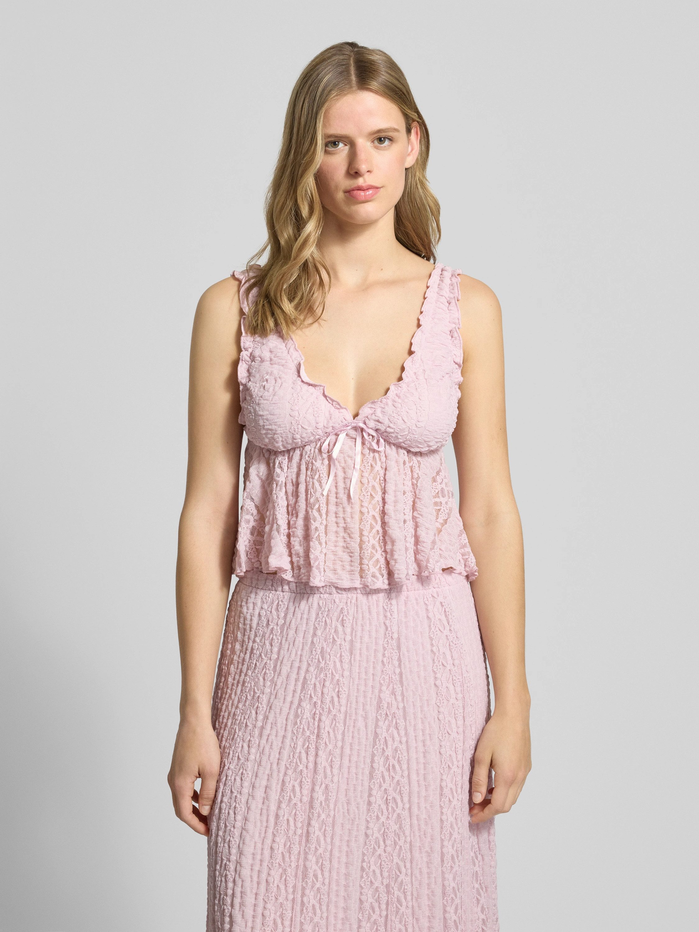 Gina Tricot Spitzentop Lace top - Spitzentop Damen mit tiefem Ausschnitt - Damentop