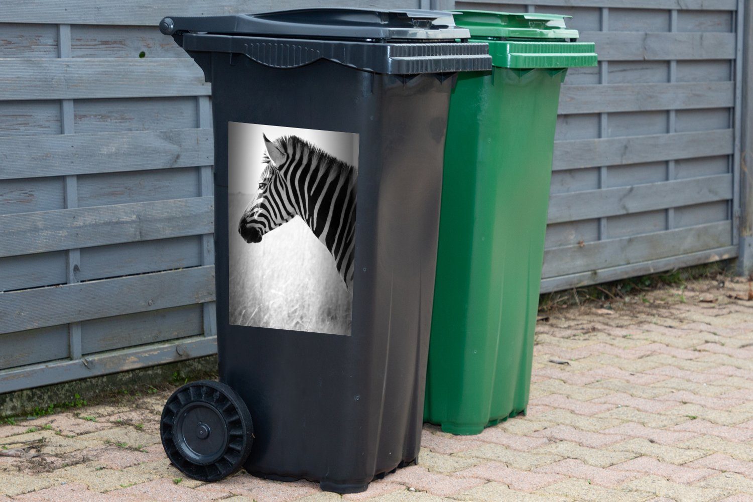 Mülleimer-aufkleber, MuchoWow Container, im Mülltonne, (1 Zebra hohen St), Abfalbehälter Sticker, Gras Wandsticker