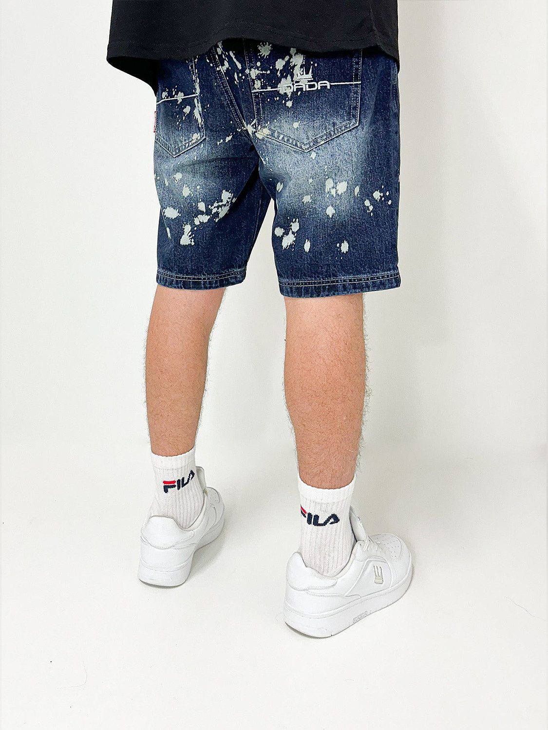 DADA Supreme Jeansshorts Denim Bermuda mit Splatter Muster und Logo-Details Baggy_Shorts