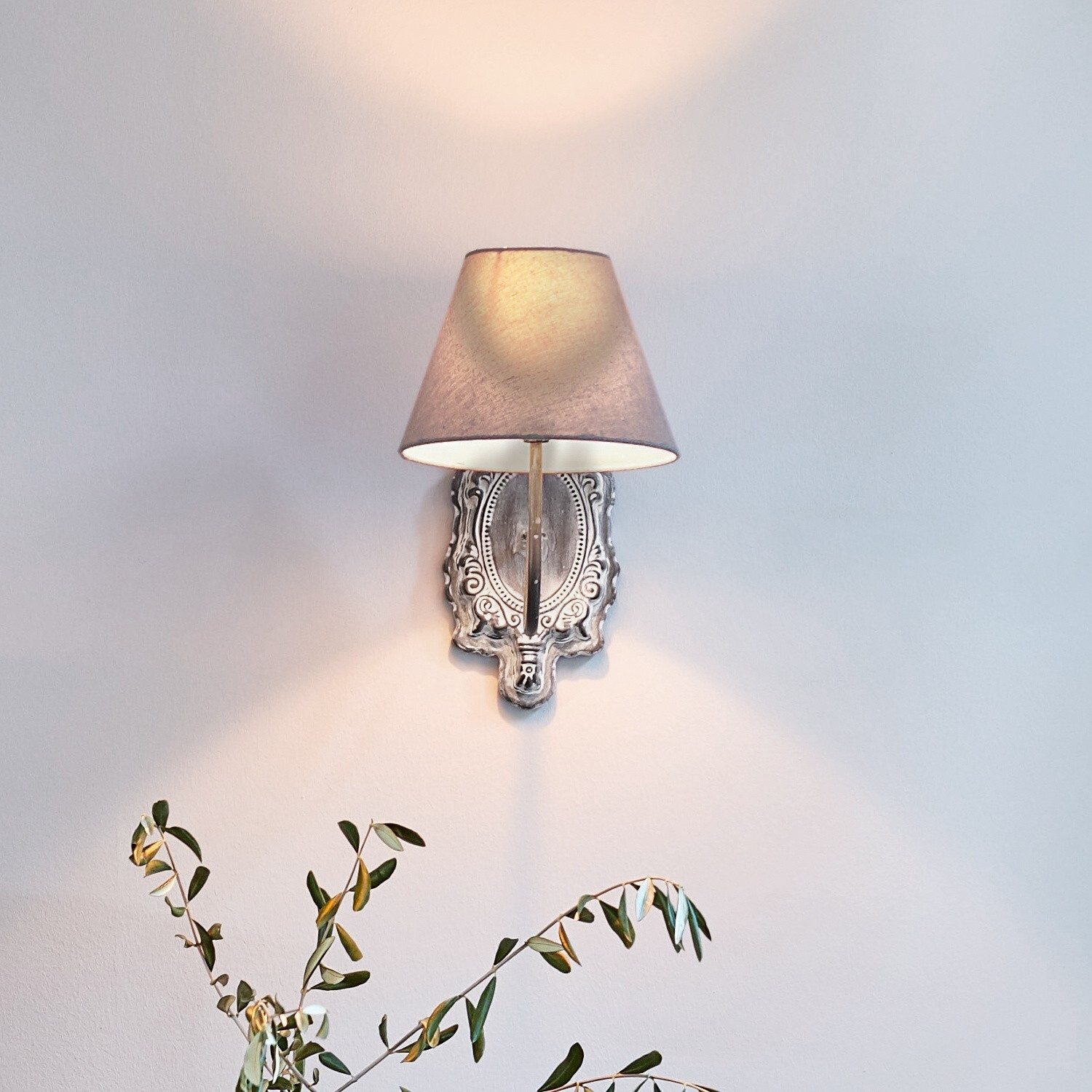 Mirabeau Wandleuchte Wandlampe Abondant antikgrau – Bild 3 von 5