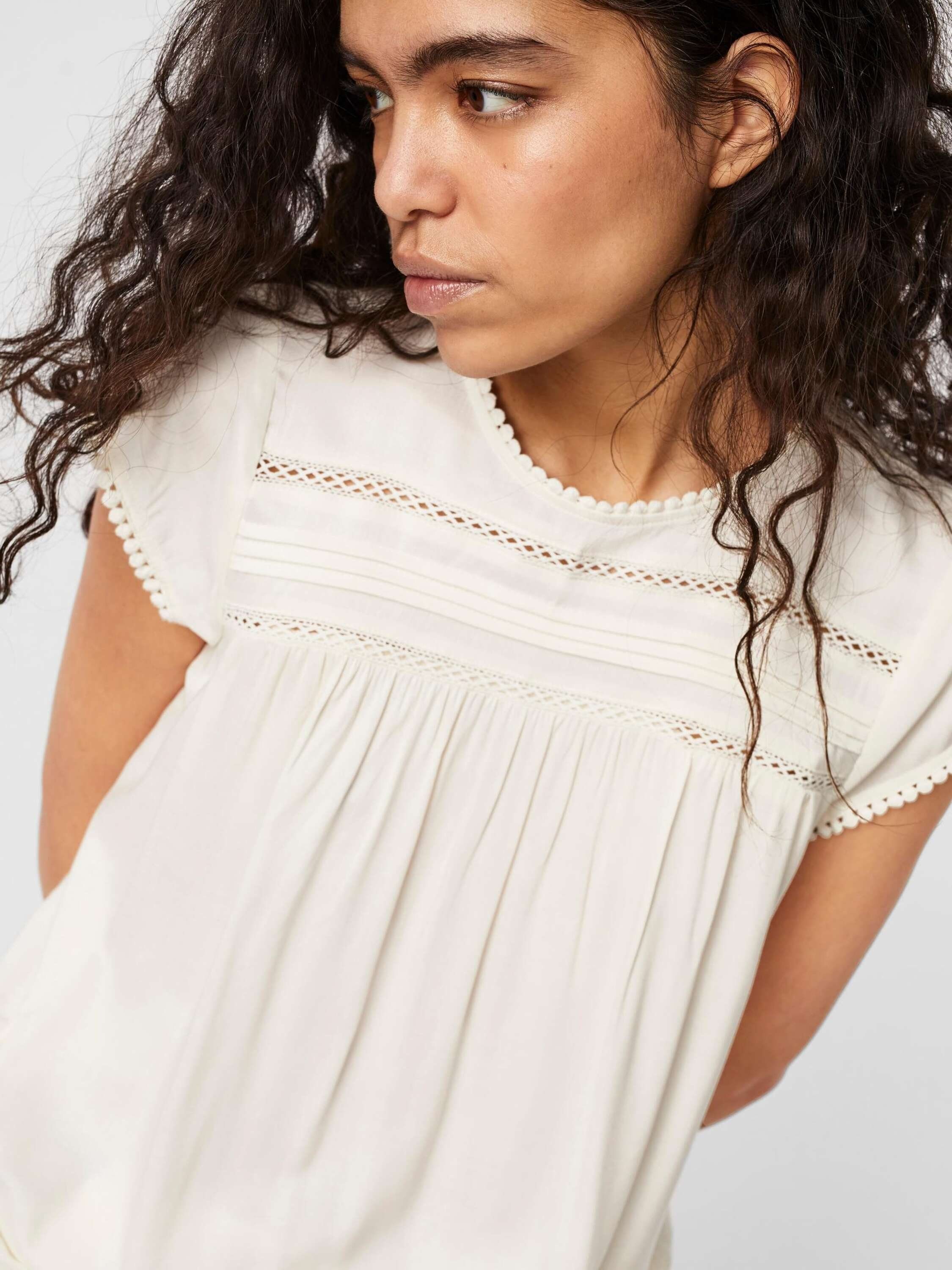 Vero Moda Kurzarmbluse VMDebbie (1-tlg) Cut-Outs