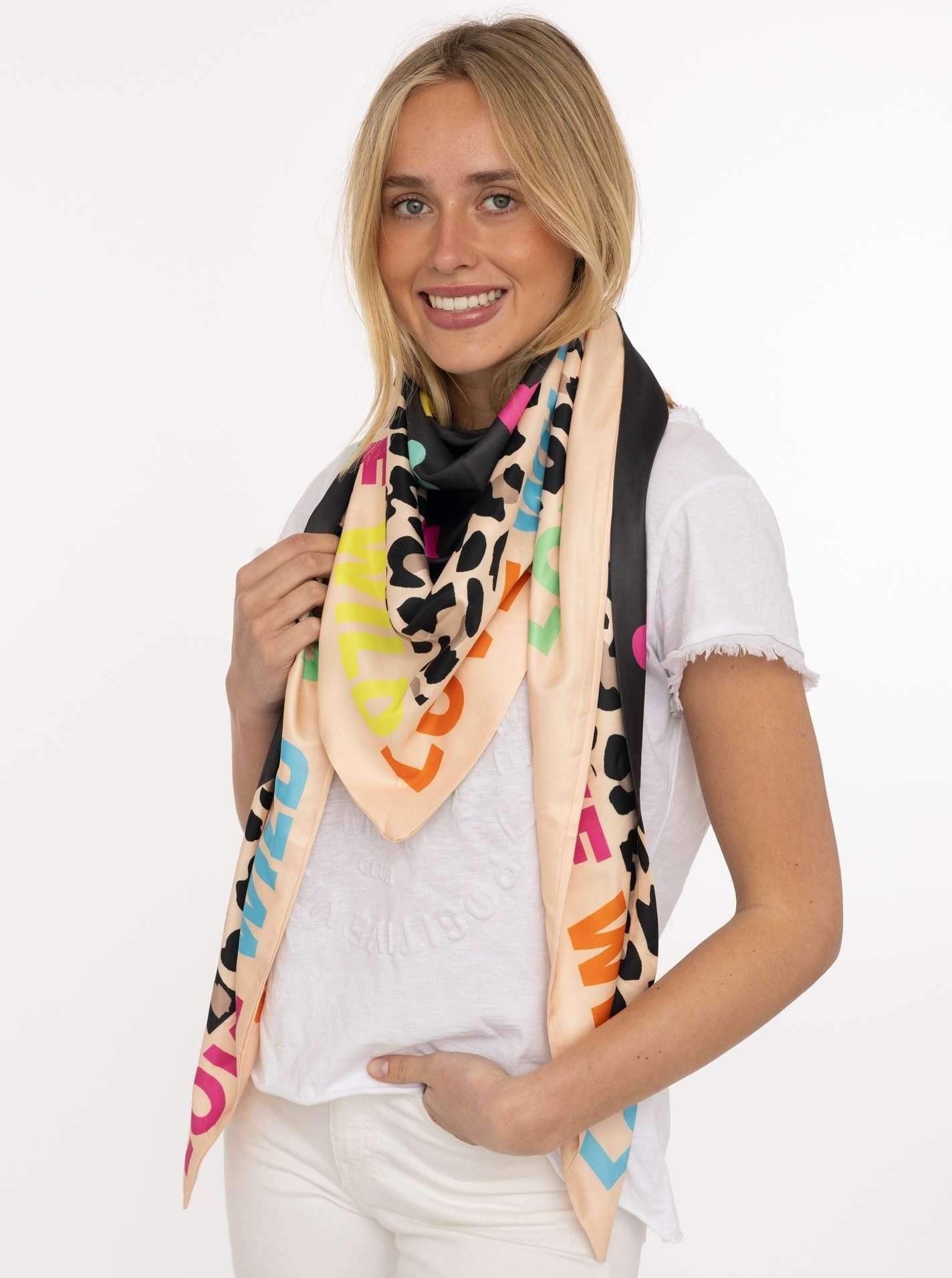 Zwillingsherz Dreieckstuch "Wild Love", farbenfroh, Leo-Design mit "LOVE" Schriftzug, glänzende Oberfläche