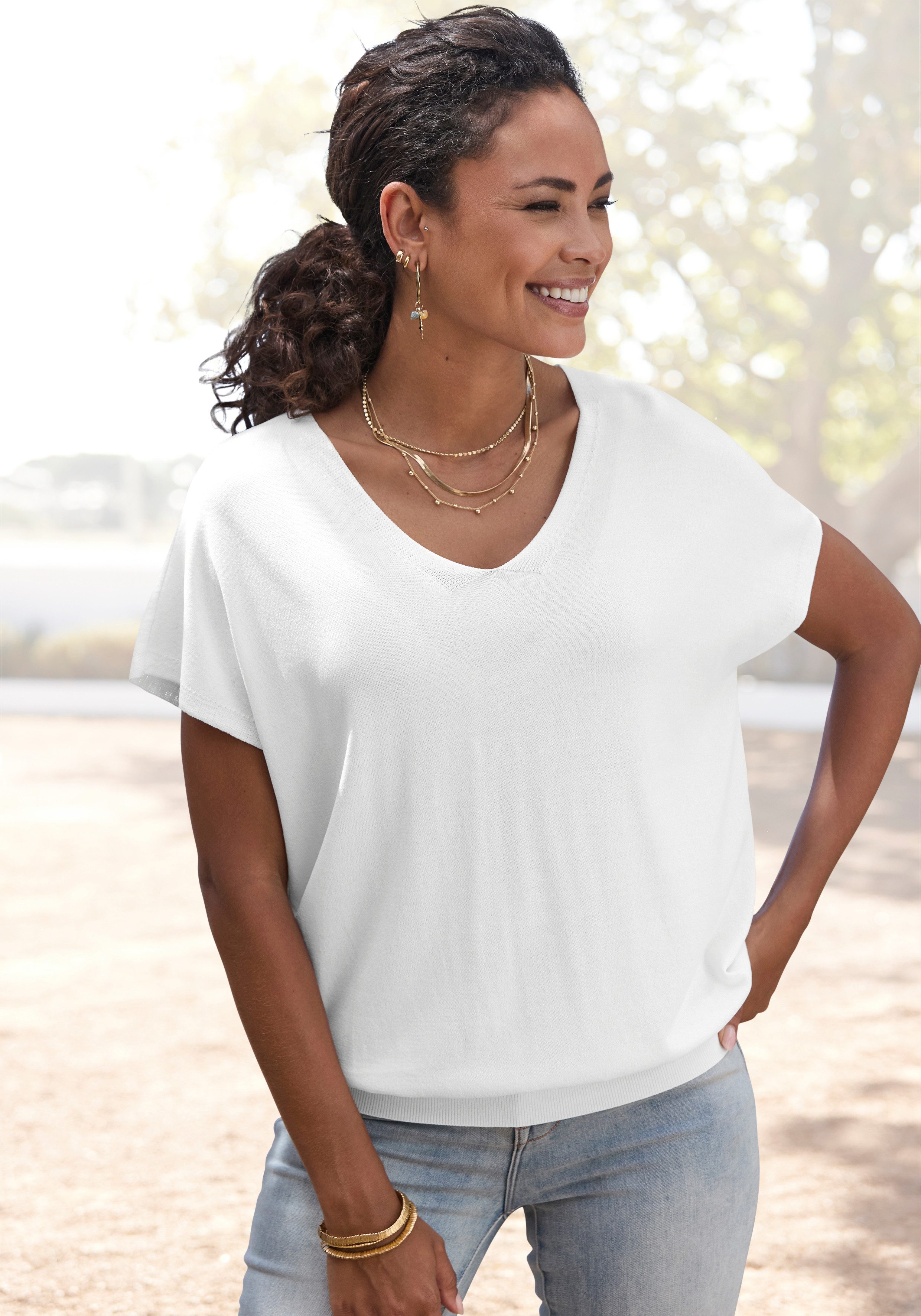 Vivance by Lascana Kurzarmpullover aus softer, leichter Feinstrickqualität lockeres Strickshirt, V-Ausschnitt-Pullover, leicht Oversize, Basic