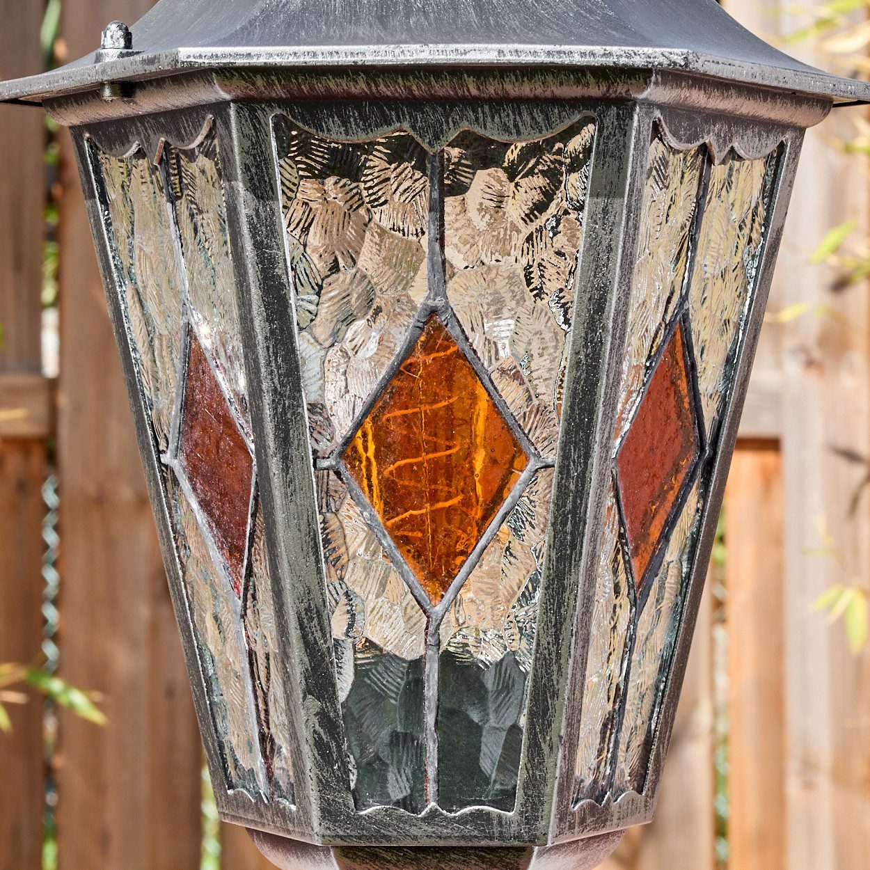 hofstein Pollerleuchte Außenwegeleuchte mit Bewegungsmelder aus Metall/Glas, E27, IP44, Wegelampe Antik/Landhaus/Vintage in Schwarz/Silber/Klar/Orange, 122 cm