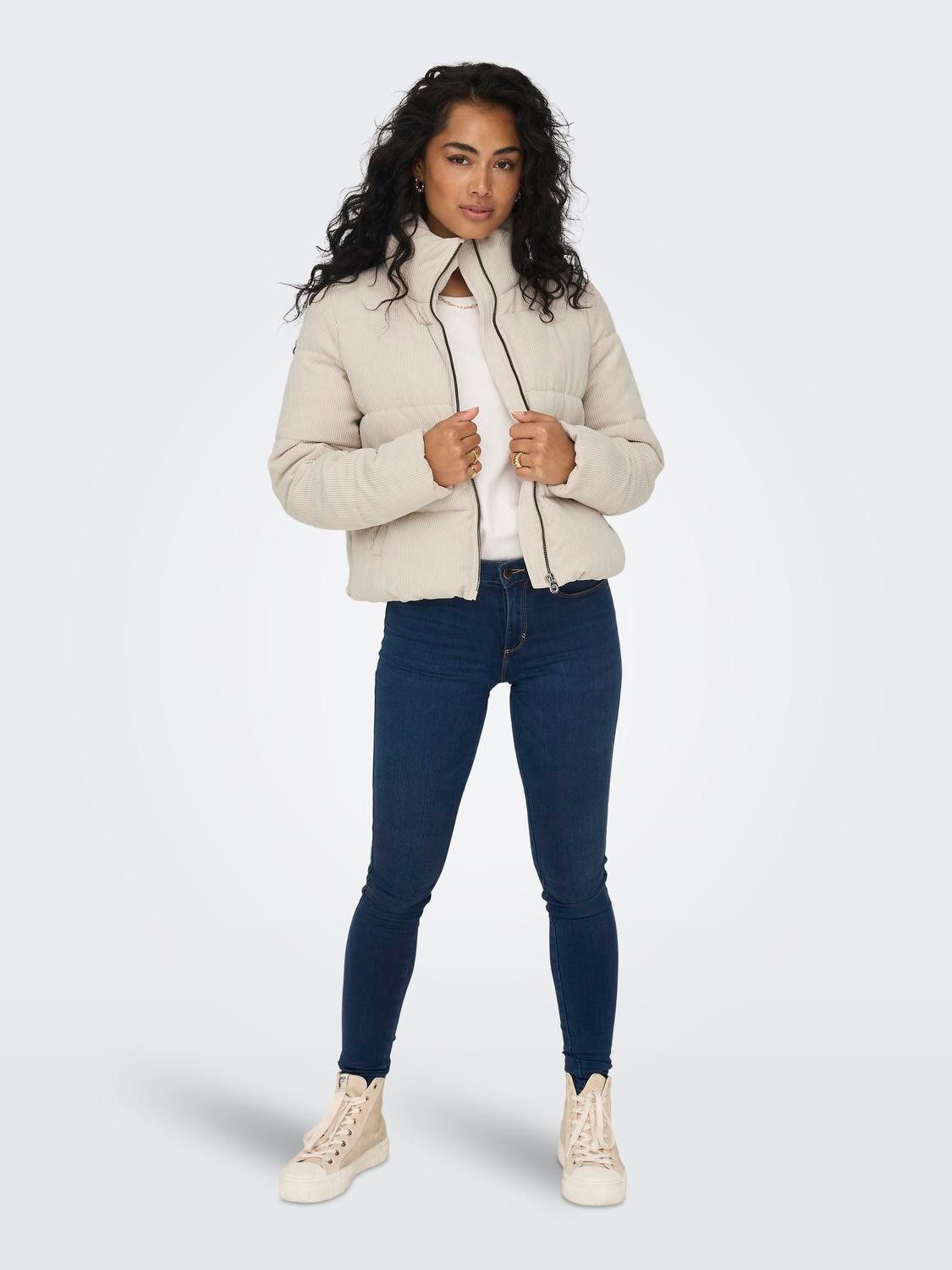 ONLY Cordjacke ONLNEWDOLLY CORDUROY PUFFER OTW NOOS Cord, Seitentaschen