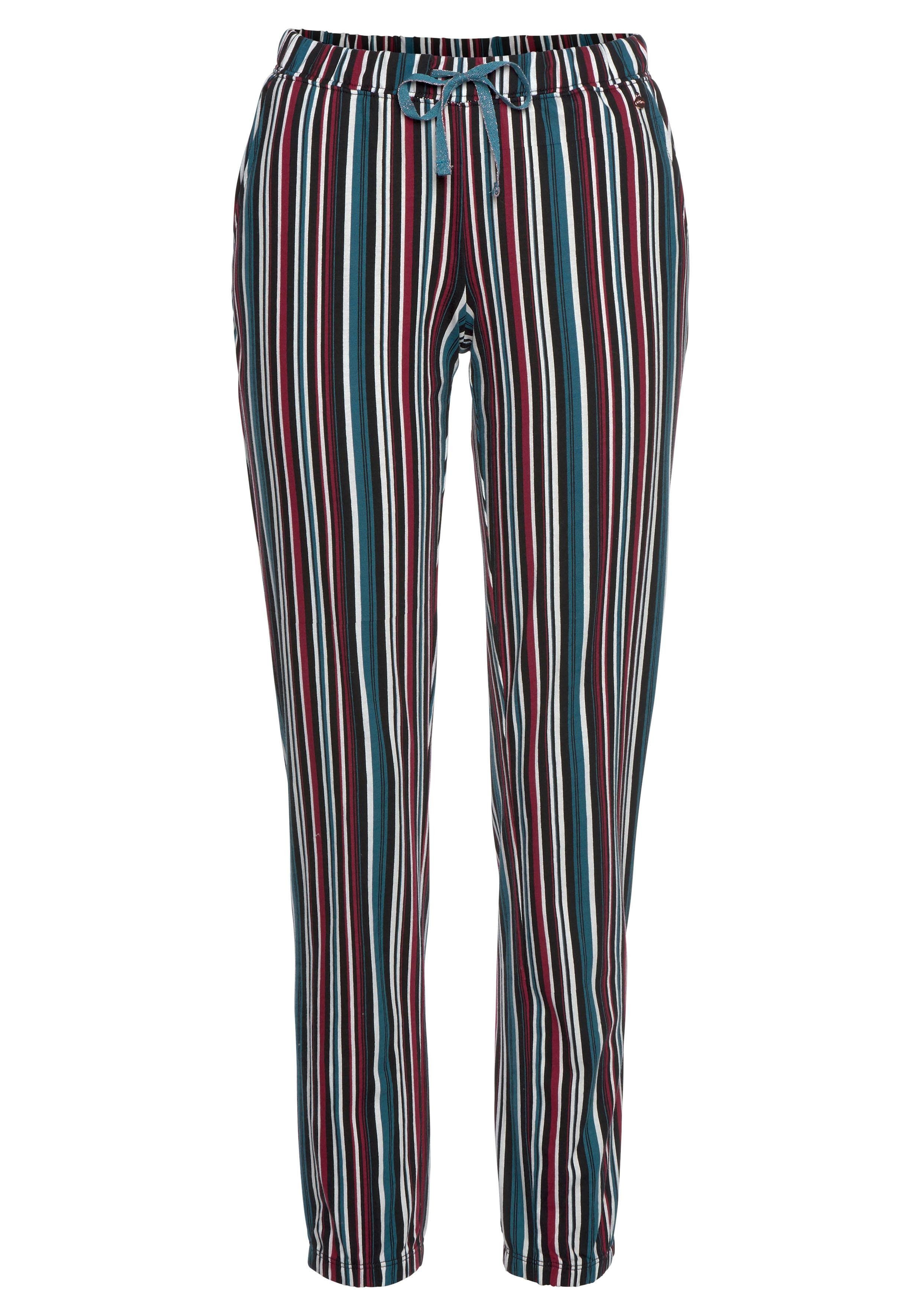 s.Oliver Schlafhose mit Allover-Muster und kontrastfarbener Kordel. € 24,99