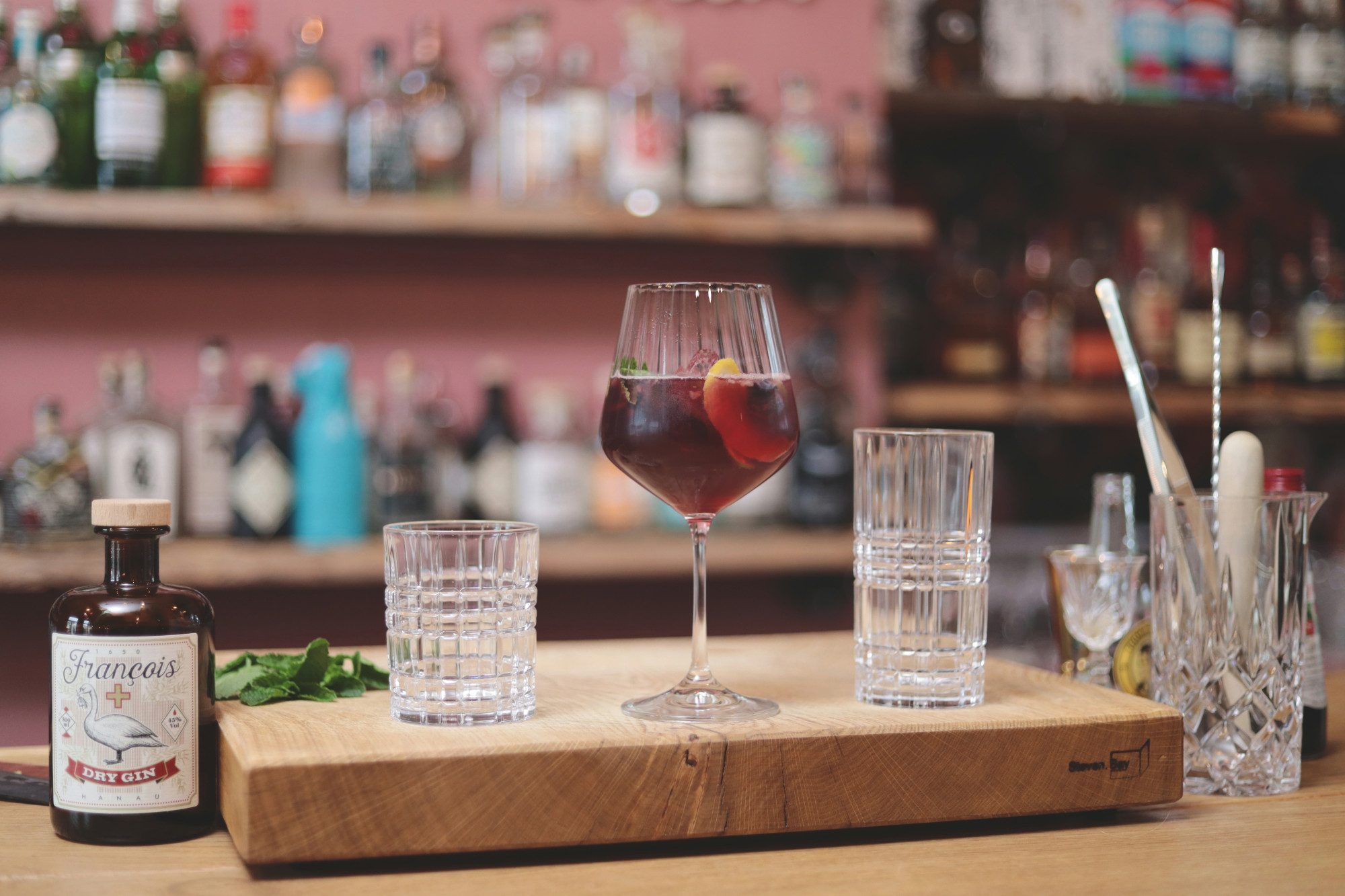 Nachtmann Longdrinkglas Nachtmann Tastes Good 4 Gin & Tonic Gläser + Glastrinkhalme, Glas, Kristallglas