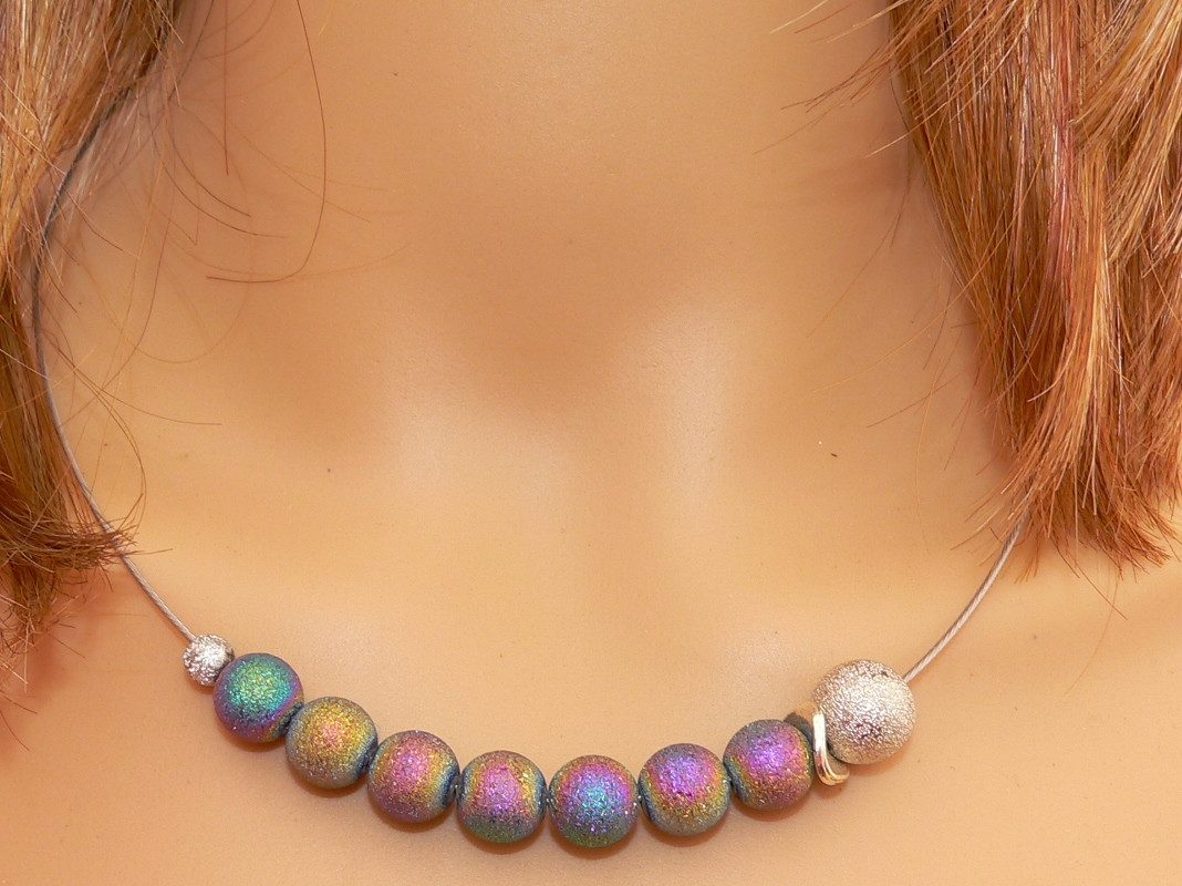 traumschmuck Halsreif 191a Edelstahl Halsreif Perle irisierend Brillianteffekt mehrfarbig (Geschenk Muttertag Weihnachten Geburtstag, incl. Schmuckbox), handgefertigt, Made in Germany