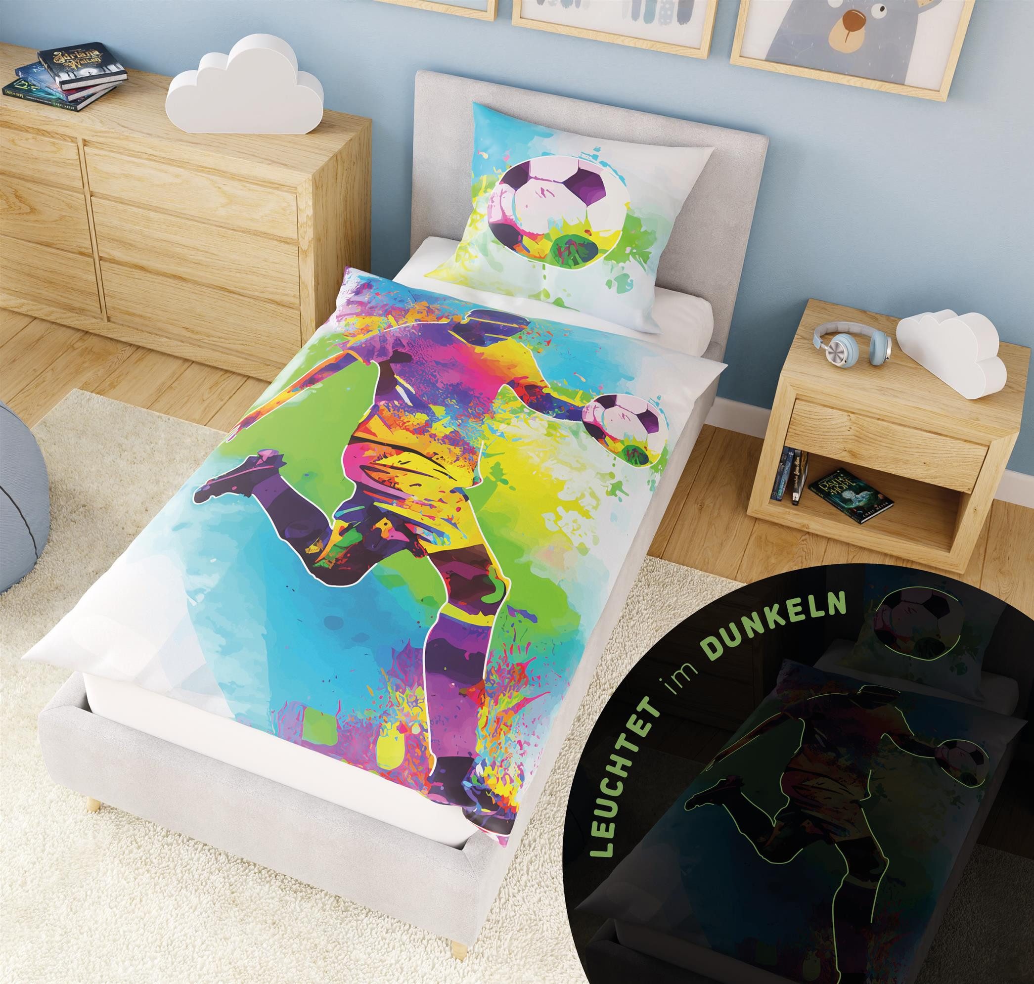 Kinderbettwäsche + 10 SPIELE Leuchtende Fußball Постільна білизна 135x200 Kinder Bettzeug Set, Carpe Sonno, Renforcé, 2 teilig, GLOW IN THE DARK Fußballer Постільна білизна Fussball