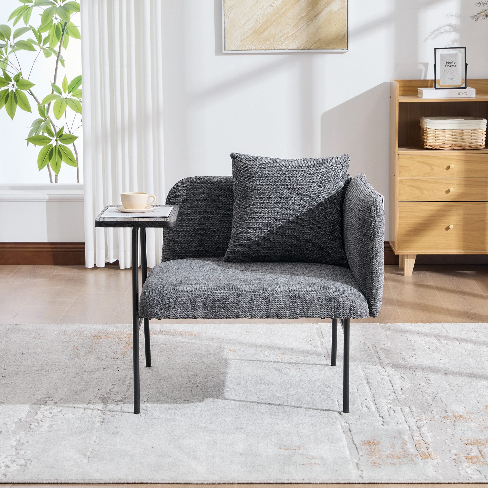 HAUSS SPOLE Relaxsessel mit zwei Seitentaschen,Einzelsessel mit Beistelltisch und Metallbeinen (Postersessel mit integriertem Ablagetisch und funktionaler Stauraumlösung im modernen Design für Wohnbereiche), Nordisch-minimalistische Formgebung